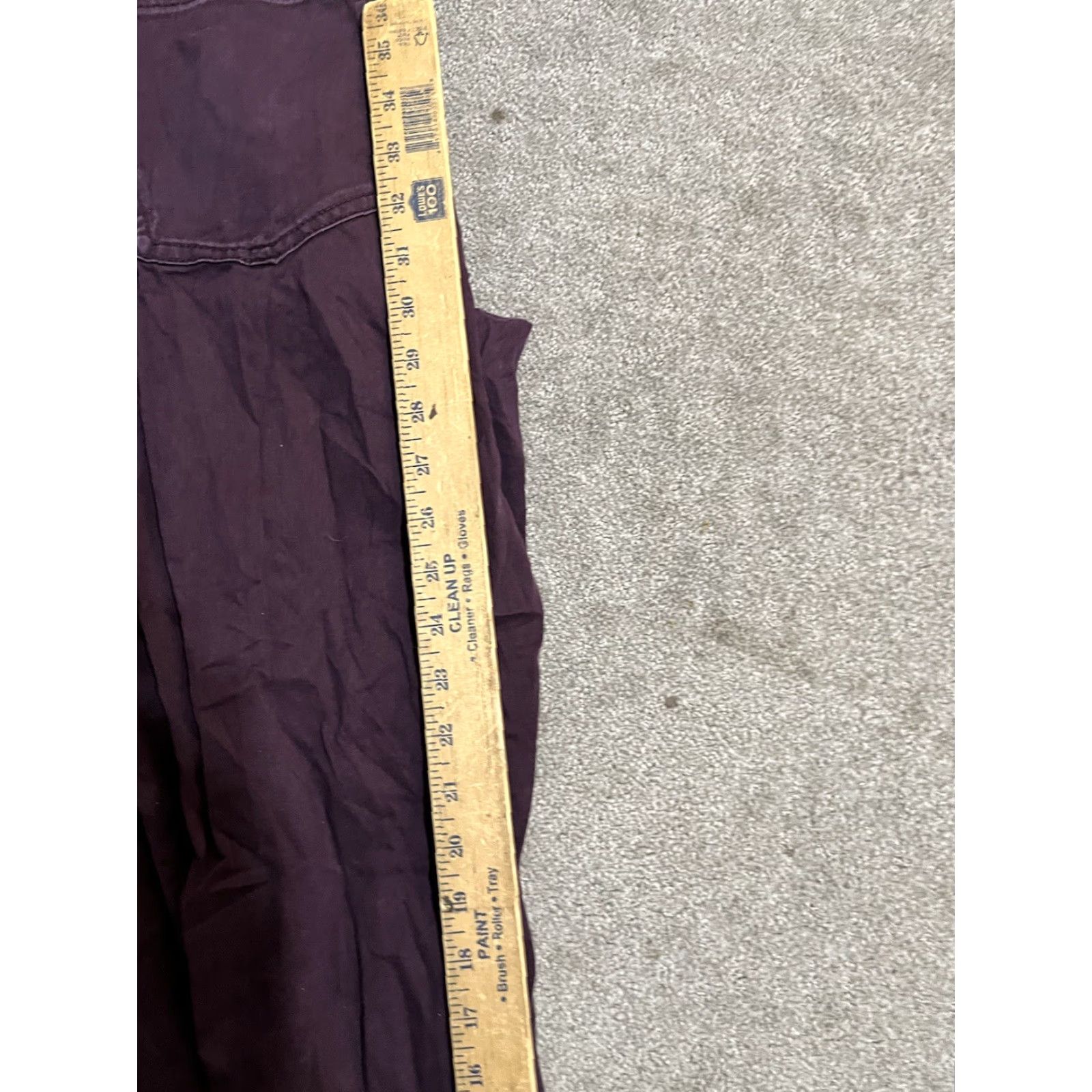 H&M H&M L.O.G.G. H.M Slim Fit Jeans Purple Solid Denim 33x30 Mens Size 33 Inseam 30 5-Pocket Button Fly Bag Loops Belt Loops Modern Vintage-Style? No Size US 33 - 6 Thumbnail