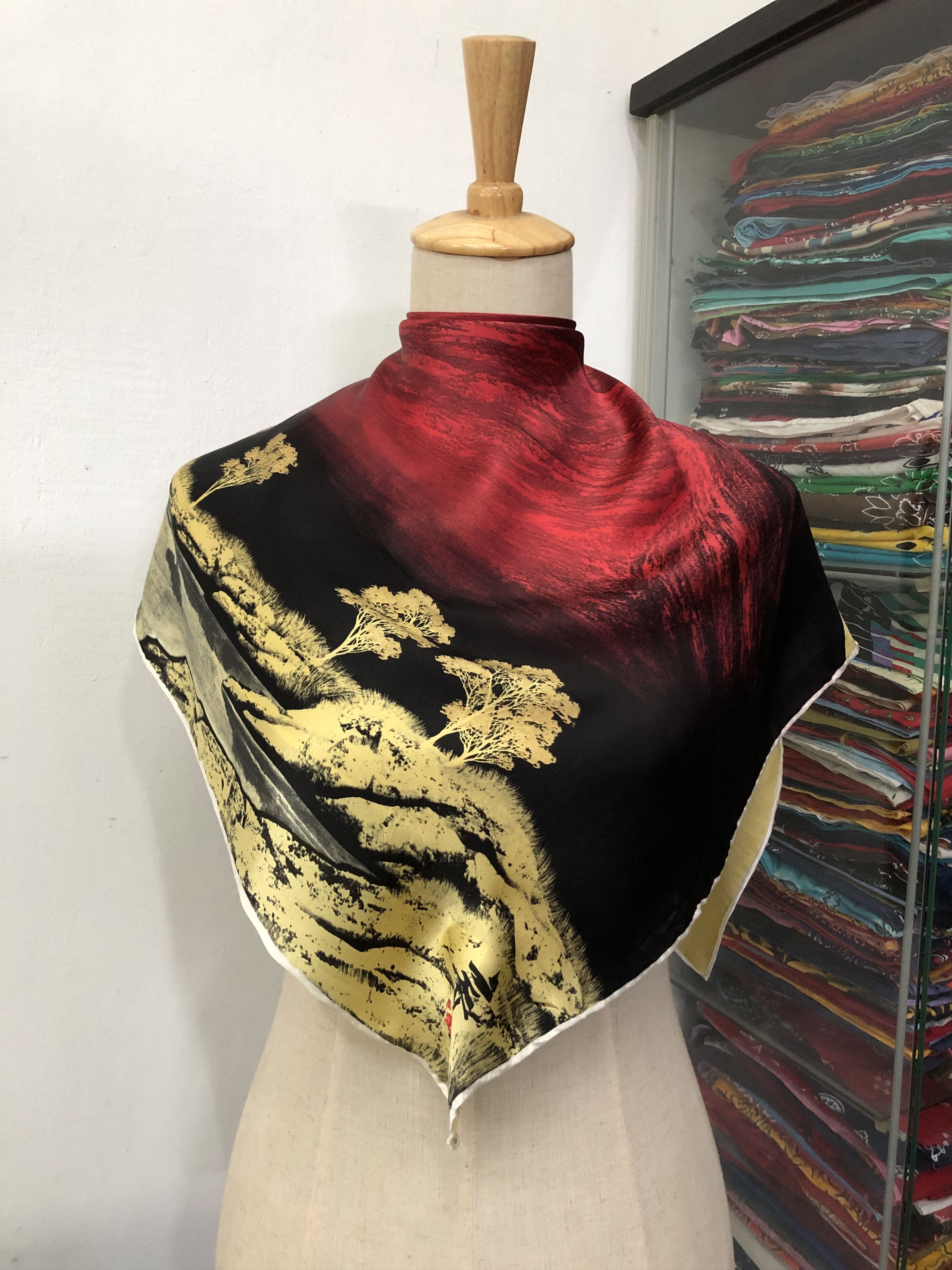 Vintage Vintage Silk Scarf Size ONE SIZE - 1 Thumbnail
