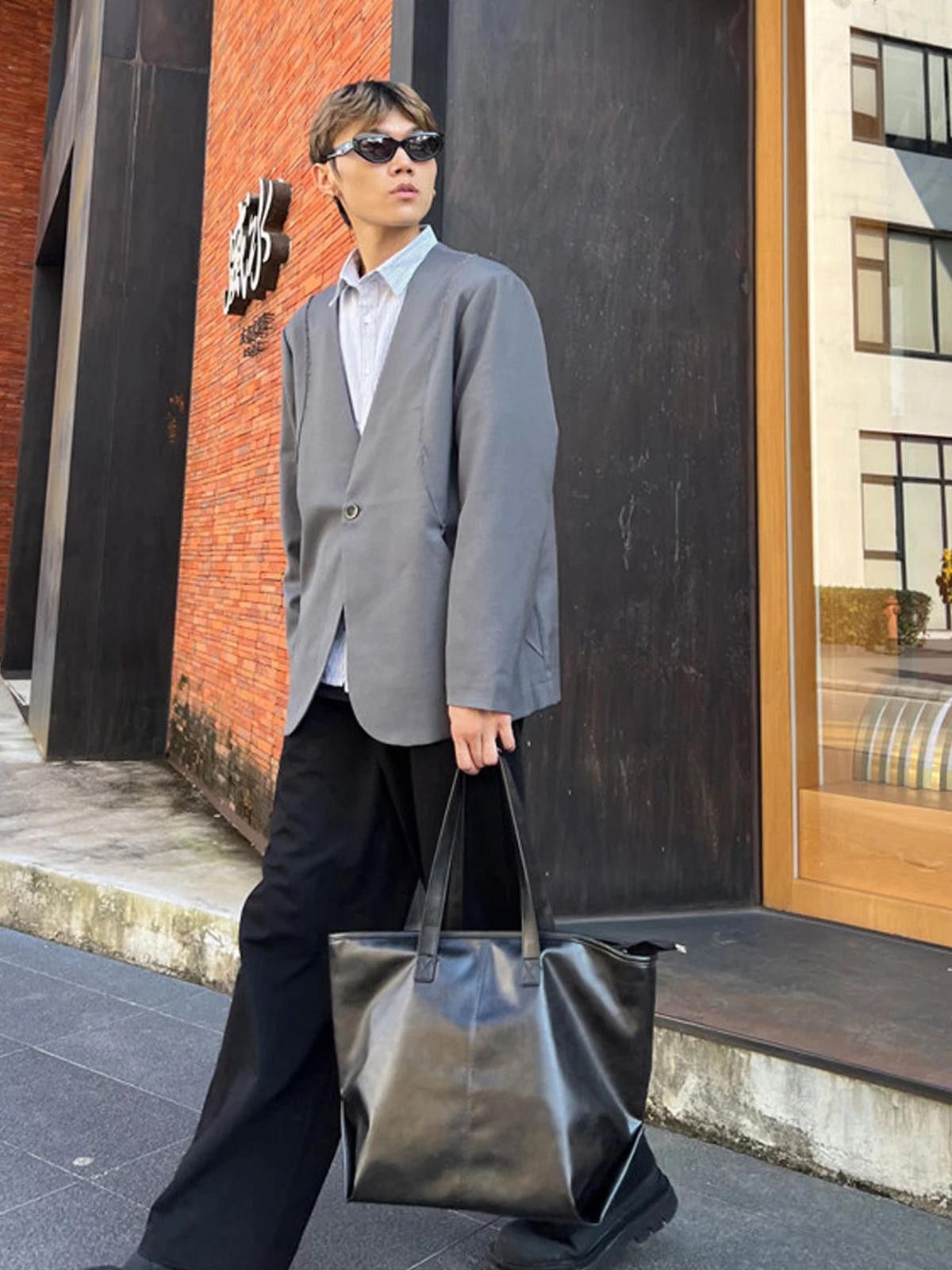 Vintage Distressed Large Travel Tote | Vintage PU Commuter Bag Size ONE SIZE - 2 Thumbnail