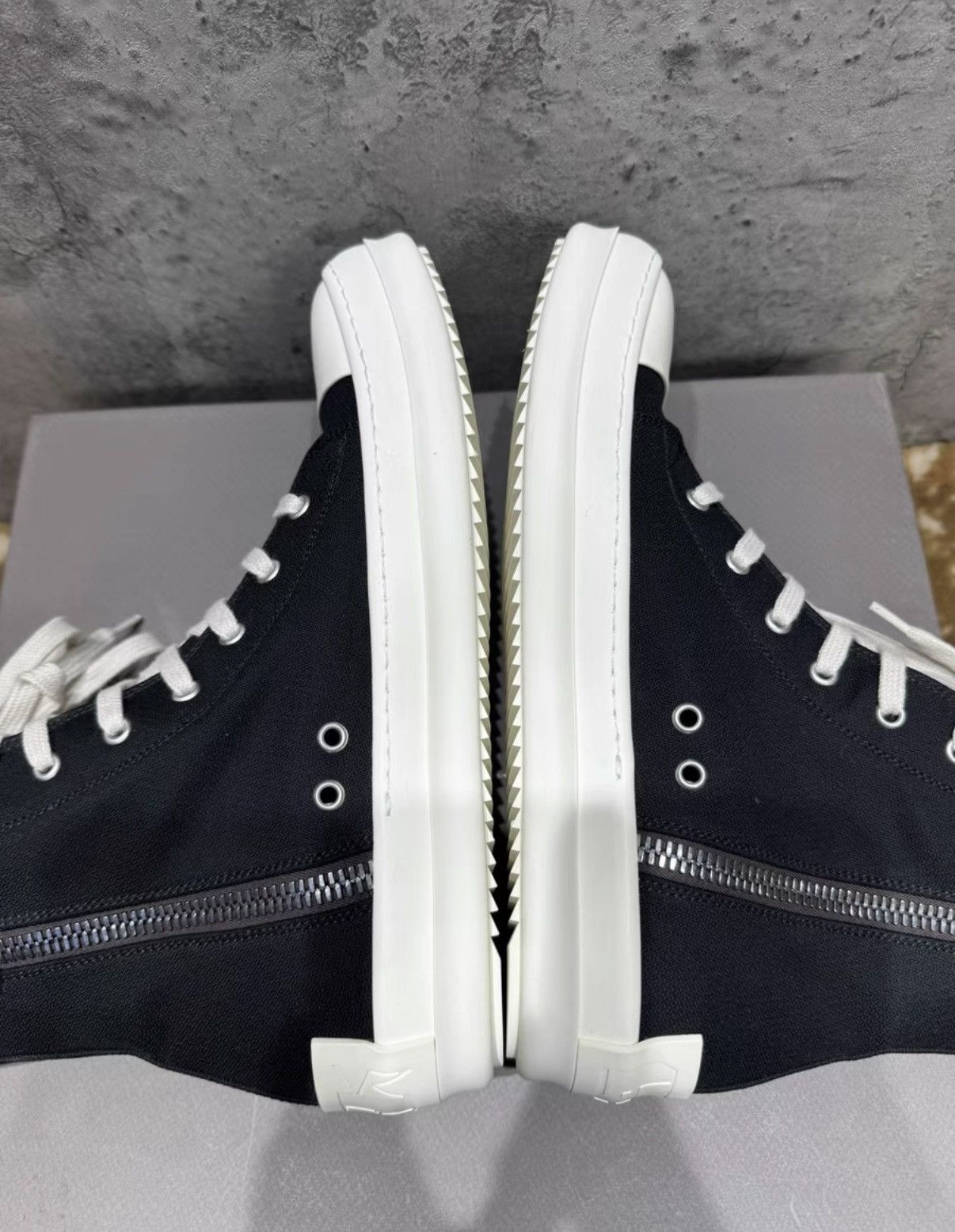 Rick Owens Rick Owens DRKSHDW High Top Ramones K37 Size US 8 / EU 41 - 6 Thumbnail