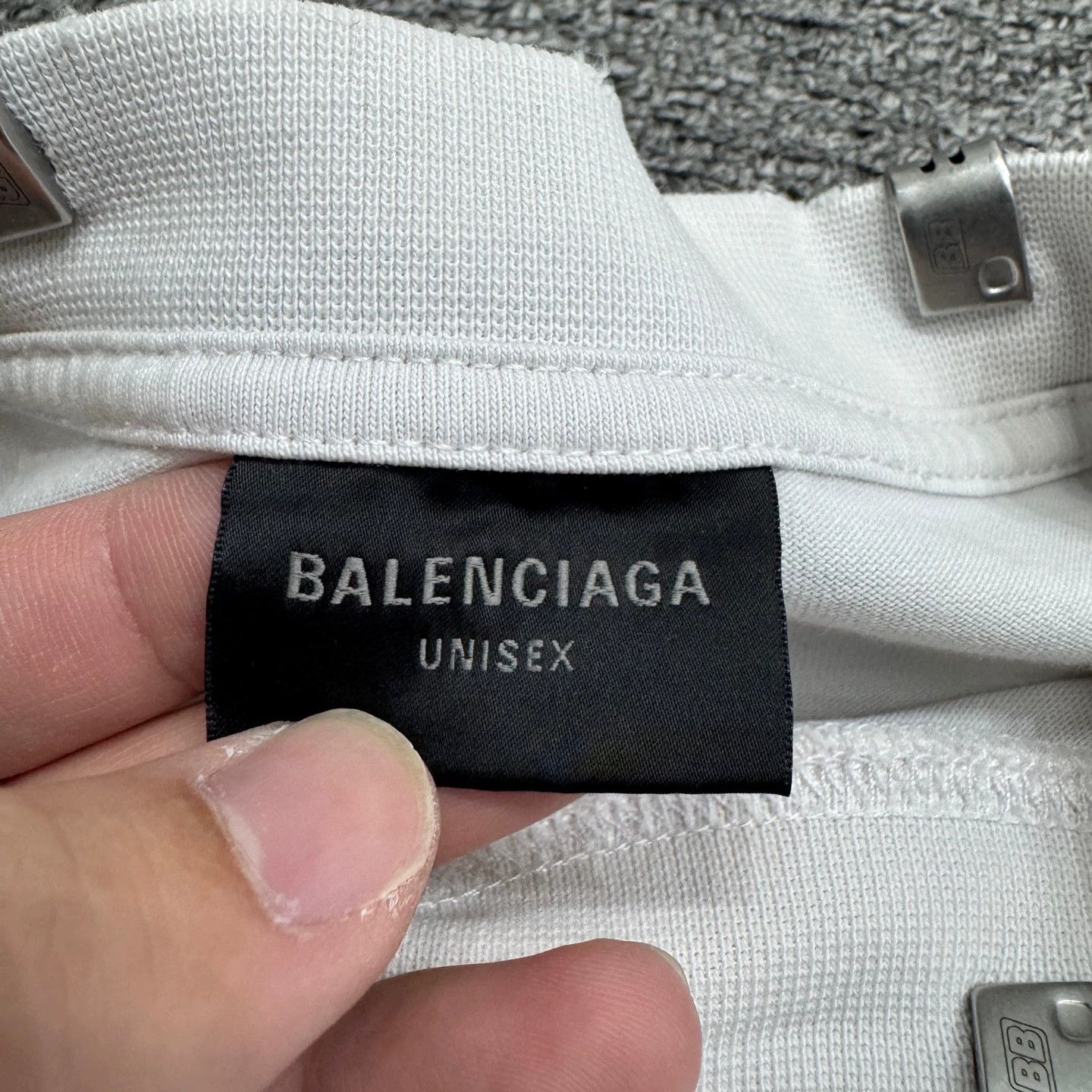 Balenciaga Balenciaga ring punched destroyed T-shirt 98 new stain Size US S / EU 44-46 / 1 - 3 Thumbnail