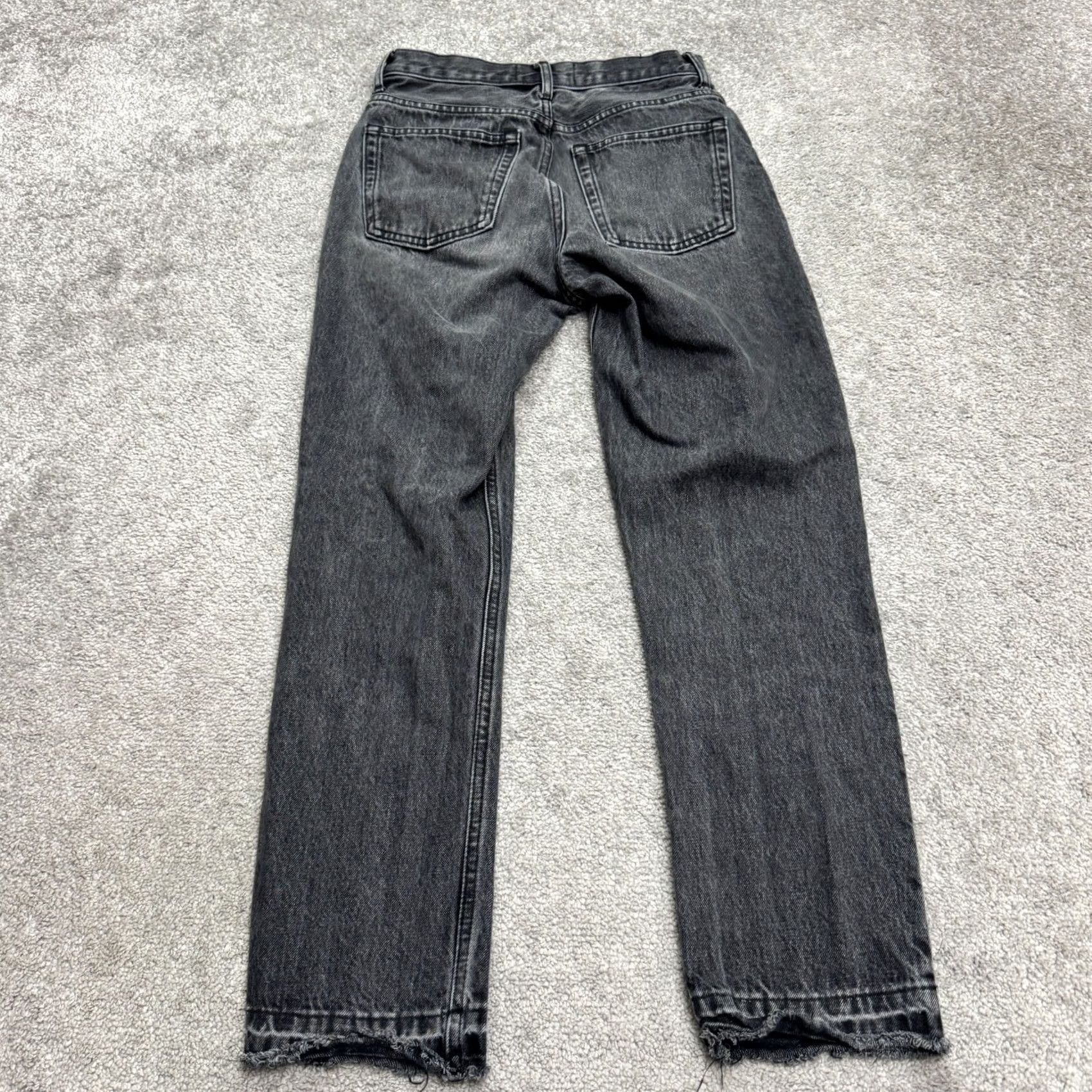 Levi's Everlane The Cheeky Cropped Denim Jeans Womens 26 Black Button Fly Cotton Regular Size Type Jeans Size 26" / US 2 / IT 38 - 2 Thumbnail
