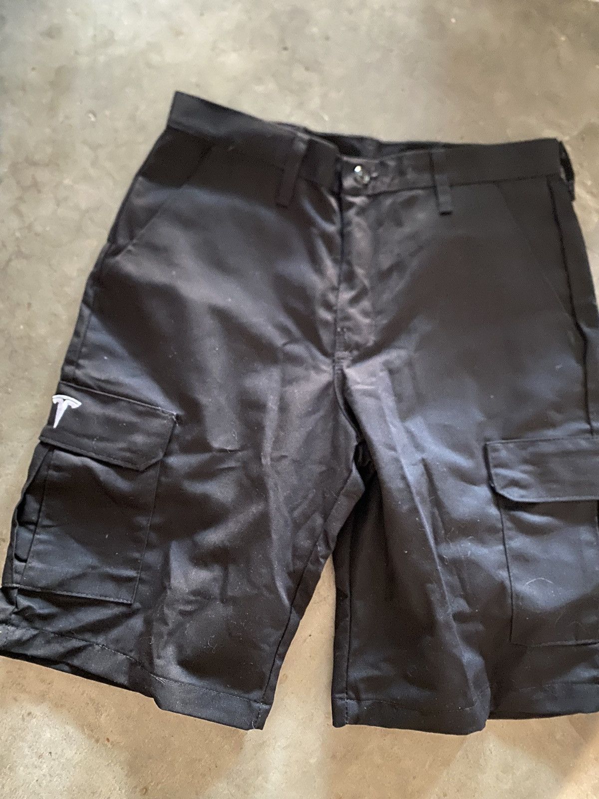Other Large Tesla Shorts Size US 32 / EU 48 - 1 Thumbnail
