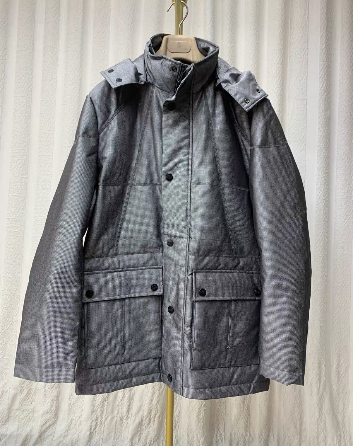 Armani Collezioni ARMANI COLLEZIONI Silver Stand Collar Business Padded Coat Size US M / EU 48-50 / 2 - 1 Thumbnail