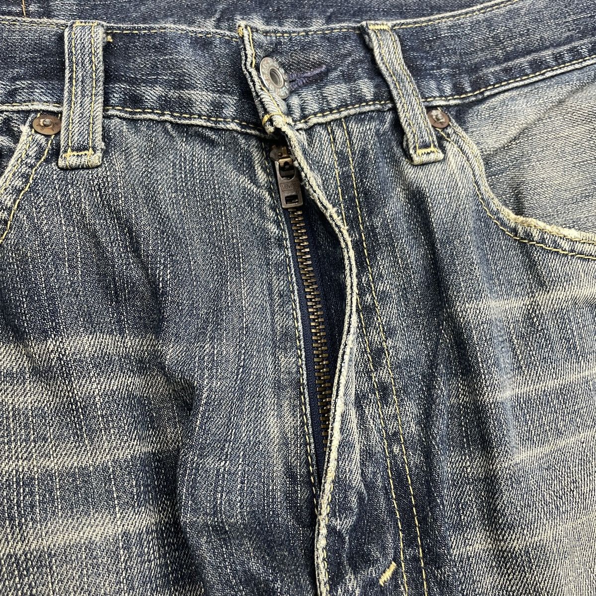 Levi's × Vintage Vintage Levis 504 Baggy Distressed Jeans wc 338 Size US 33 - 5 Thumbnail