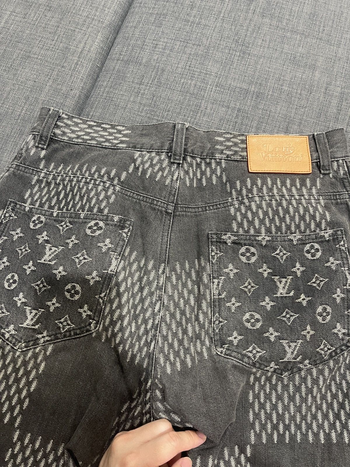 Louis Vuitton Louis Vuitton Nigo Grey Giant Damier Monogram Jeans Size US 30 / EU 46 - 6 Thumbnail
