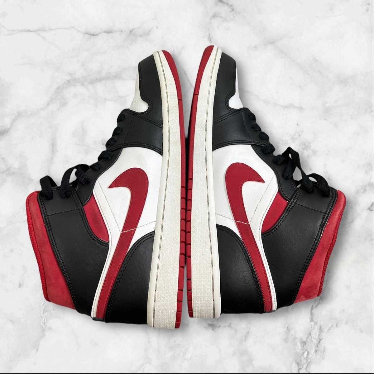 Nike Nike Air Jordan 1 Mid US 10 WHITE/GYM RED-BLACK Size US 10 / EU 43 - 6 Thumbnail