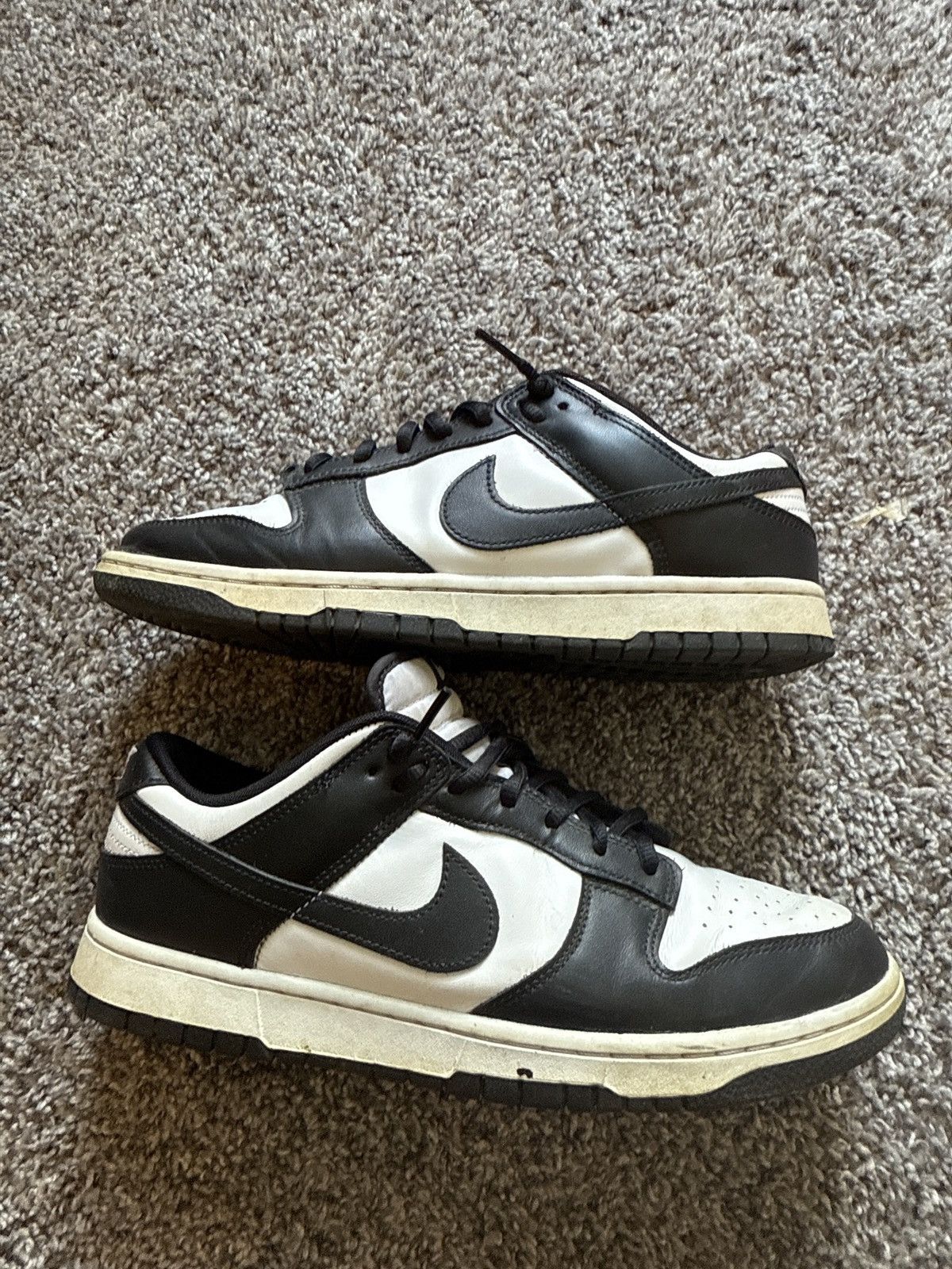 Nike Size 10 Panda Dunks Men’s with box. Size US 10 / EU 43 - 1 Thumbnail