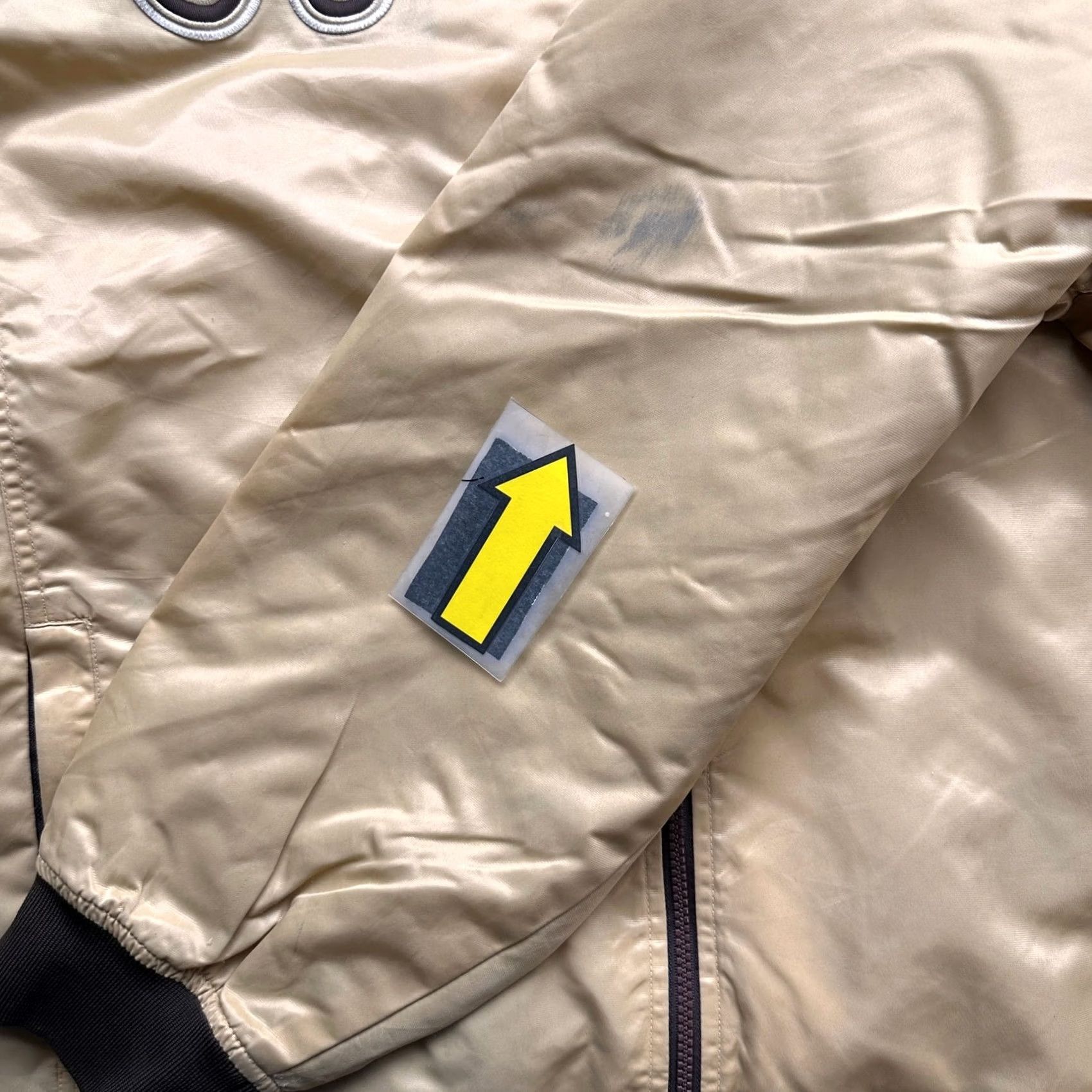 Rocawear VINTAGE Rocawear Nylon Gold Bomber Varsity Full Zip Jacket Mens 3XL Quilt Lined Bomber Jacket Mens Gold 3XL Rocawear Nylon Vintage Size US XXL / EU 58 / 5 - 7 Thumbnail