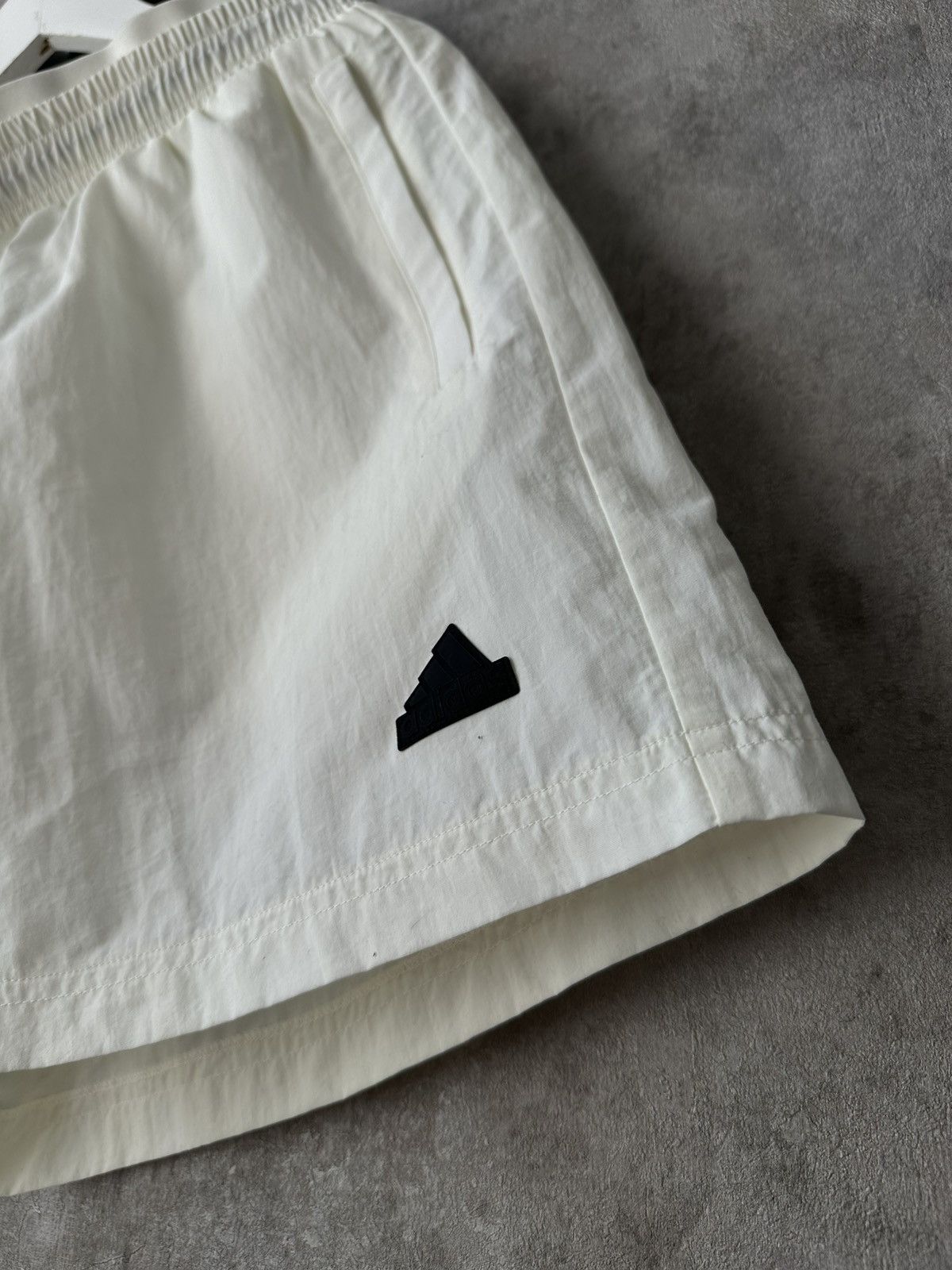 Adidas Adidas city escape woven Shorts Size US 32 / EU 48 - 4 Thumbnail