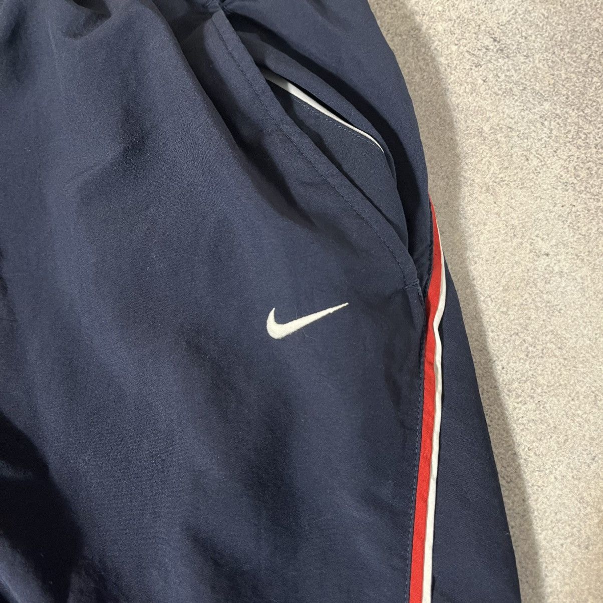 Nike 00s Vintage Nike Pants Nylon Rare Swoosh Drill Size US 34 / EU 50 - 5 Thumbnail