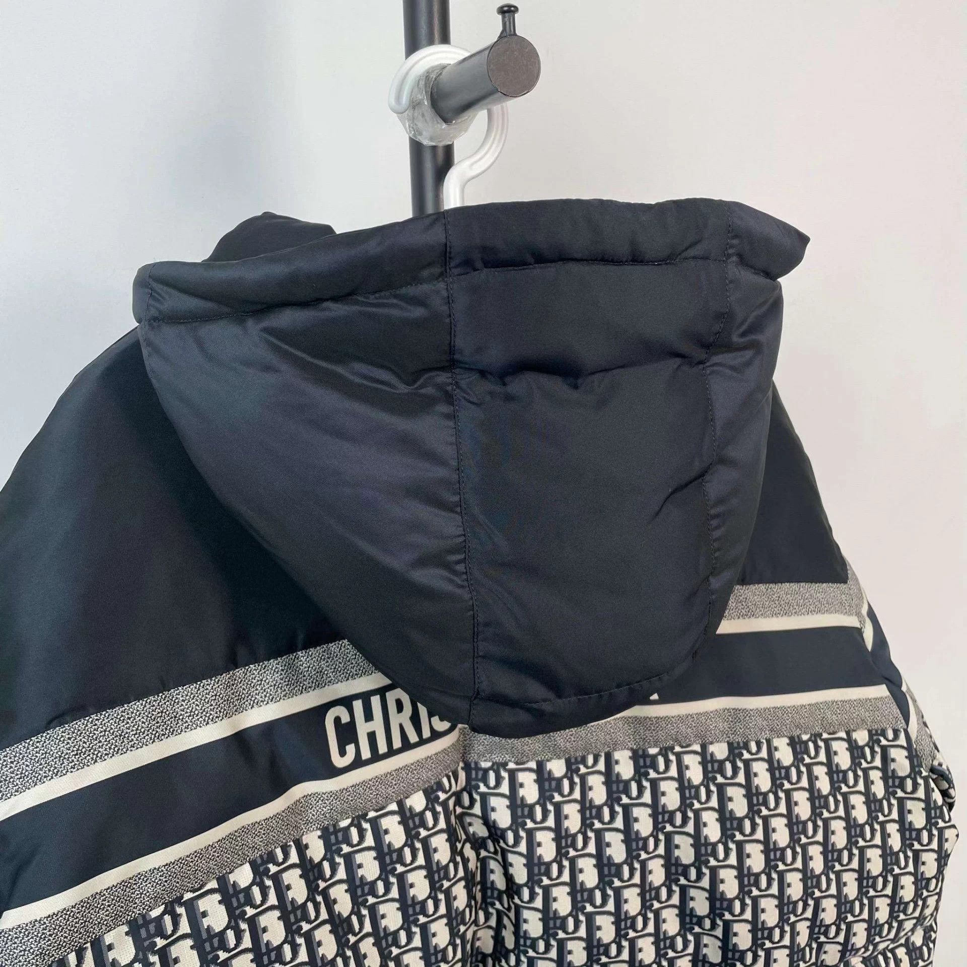 Dior Dior Oblique Polyester Filled Puffer Jacket L Blue Size L / US 10 / IT 46 - 8 Thumbnail