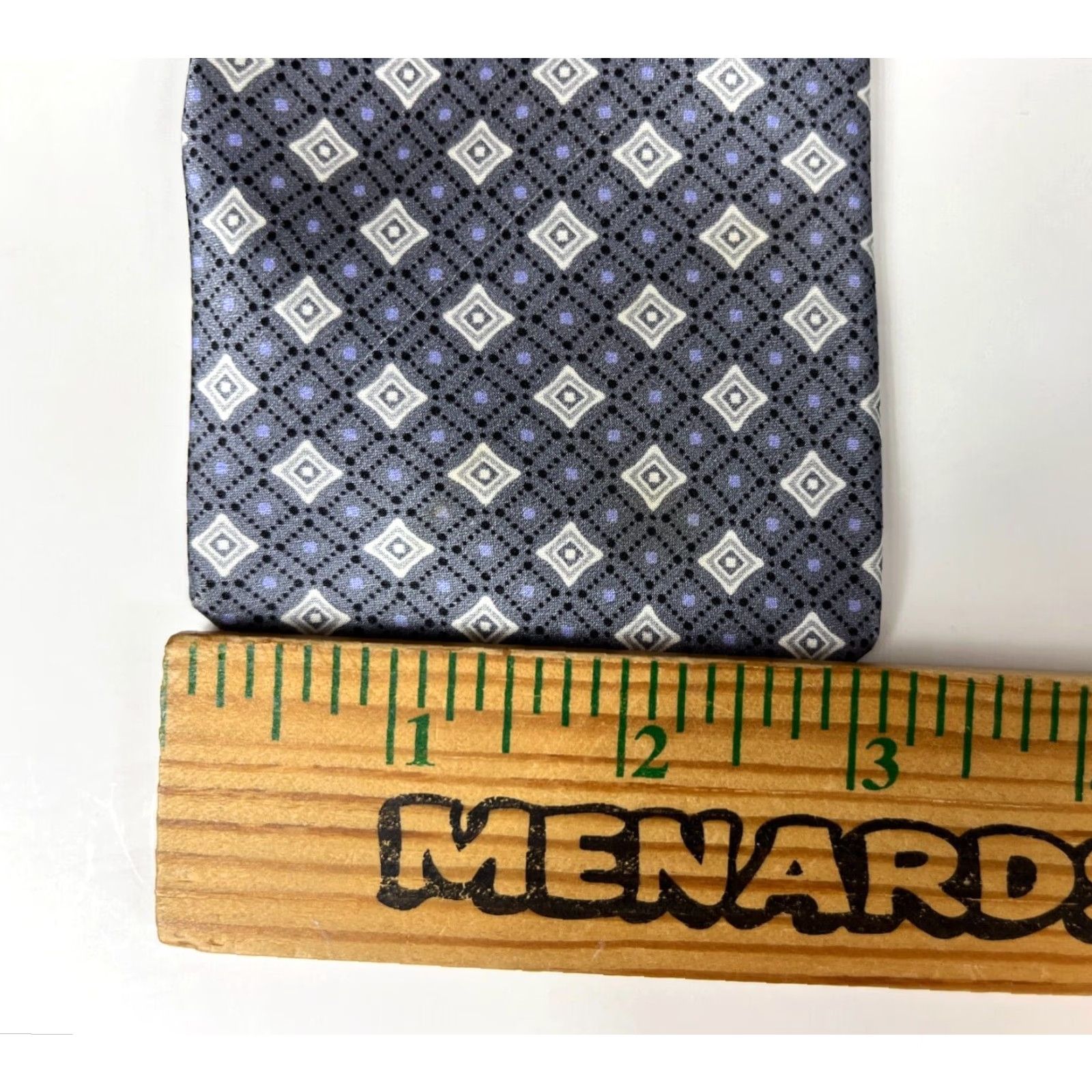 Vintage VINTAGE Men's Lario Luxury Silk Tie Geometric Hand Made in Italy Size ONE SIZE - 8 Thumbnail