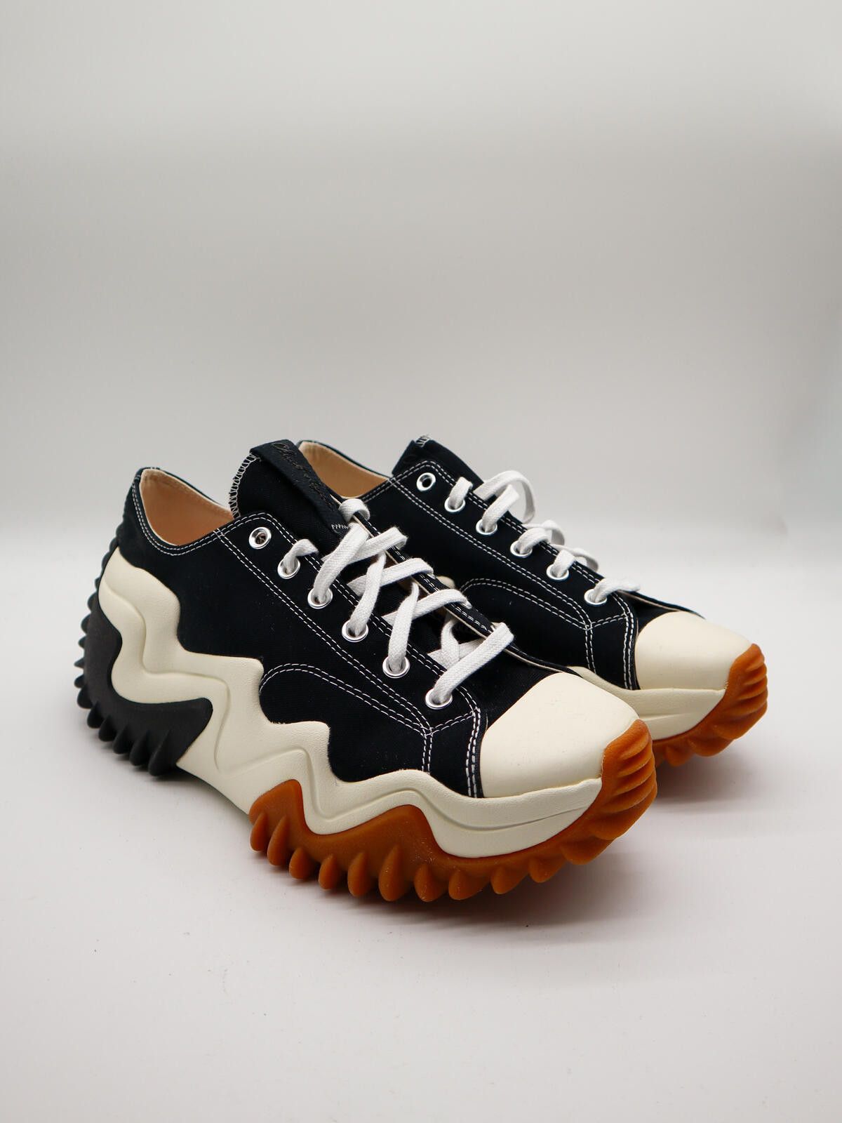 Converse Converse Run Star Motion Platform Low - 172895C - UK 11 Size US 12 / EU 45 - 1 Thumbnail