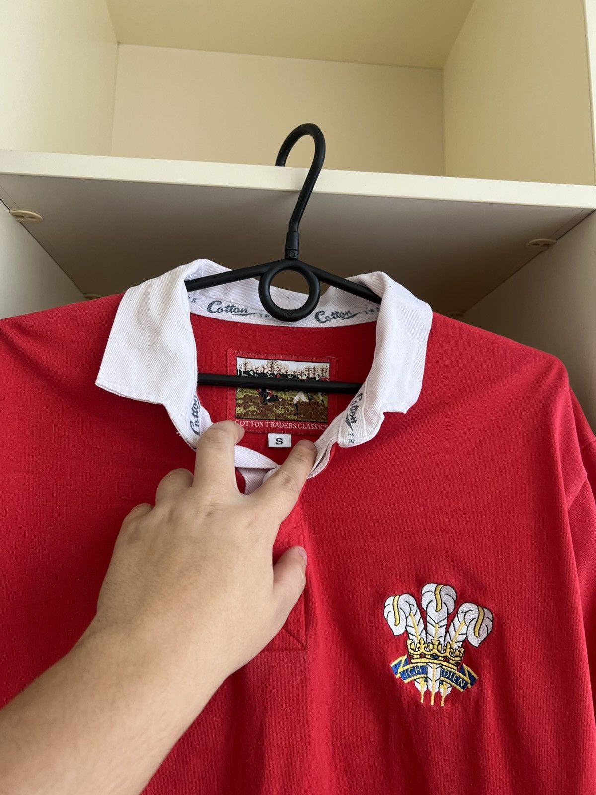 Cotton Traders Vintage Cotton Traders Wales Rugby Shirt Red Long Sleeve Size US S / EU 44-46 / 1 - 6 Thumbnail