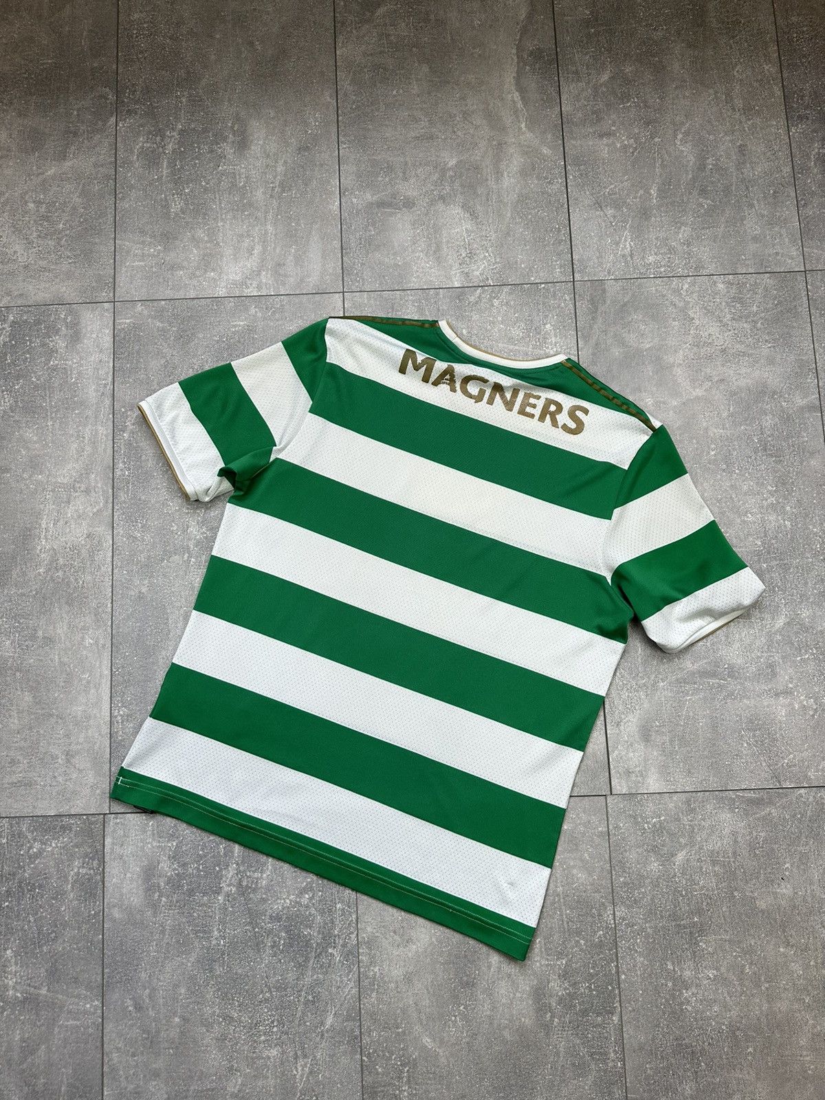 Other New Balance Celtic F.C Vintage Home Soccer Jersey Size US S / EU 44-46 / 1 - 10 Thumbnail
