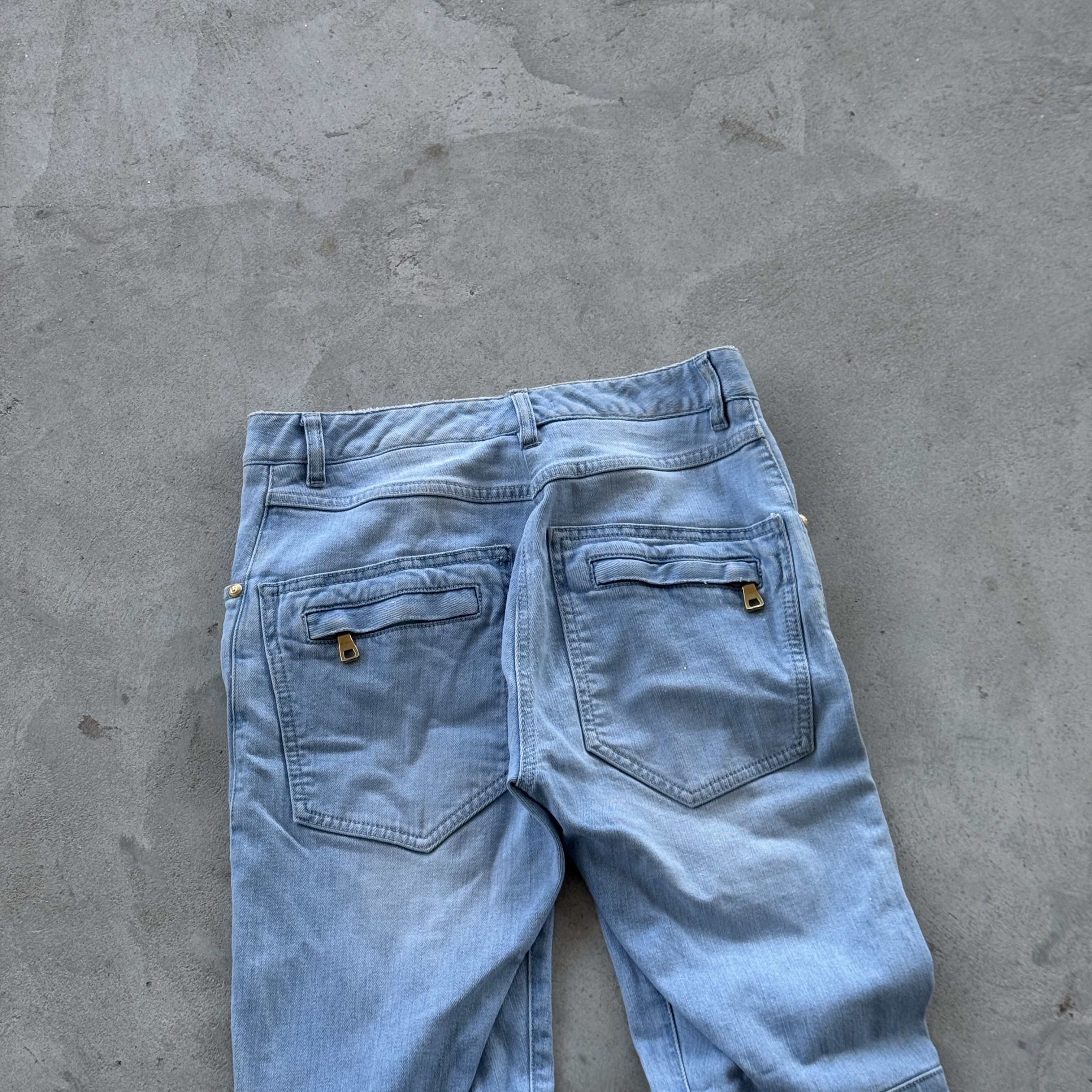 Balmain Vintage Balmain Washed Blue Denim Jeans Size 36" / US 14 / IT 50 - 4 Thumbnail