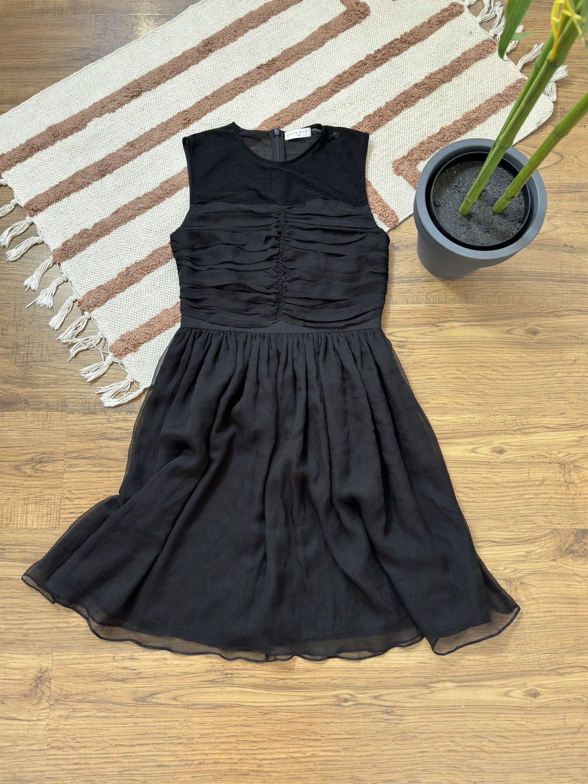 Sandro VINTAGE SANDRO 2000s MESH MIDI DRESS Size XS / US 0-2 / IT 36-38 - 3 Thumbnail