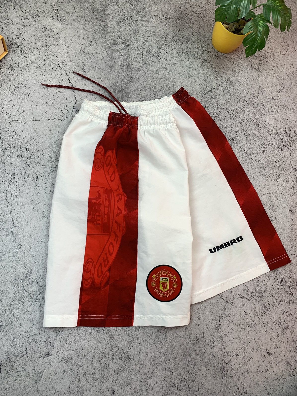 Umbro Manchester United Vintage 1996 1998 Shorts Umbro Size 34 L Size US 34 / EU 50 - 4 Thumbnail