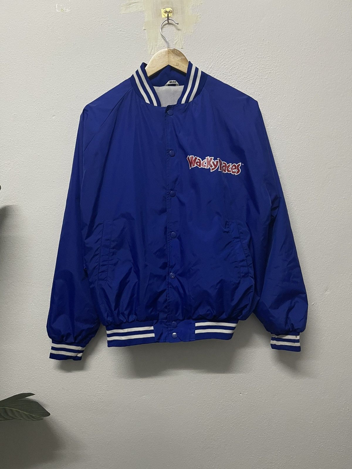 Cartoon Network VINTAGE 1996 MUTTLEY WACKY RACES BOMBER Size US M / EU 48-50 / 2 - 2 Thumbnail