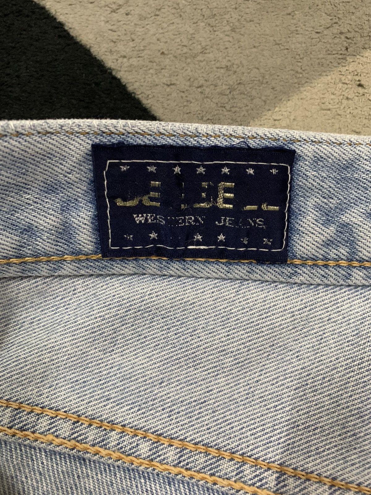 Japanese Brand × Tornado Mart Vintage Japanese Brand Baggy Flare Bootcut Frayed Leg Jeans Size US 30 / EU 46 - 18 Thumbnail