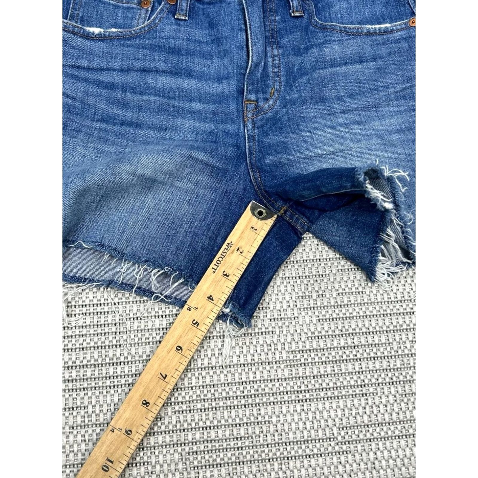 Madewell Madewell Shorts Womens 26 Blue High Rise Denim Cut Off Cotton Stretch Frayed Hem Size 26" / US 2 / IT 38 - 3 Thumbnail