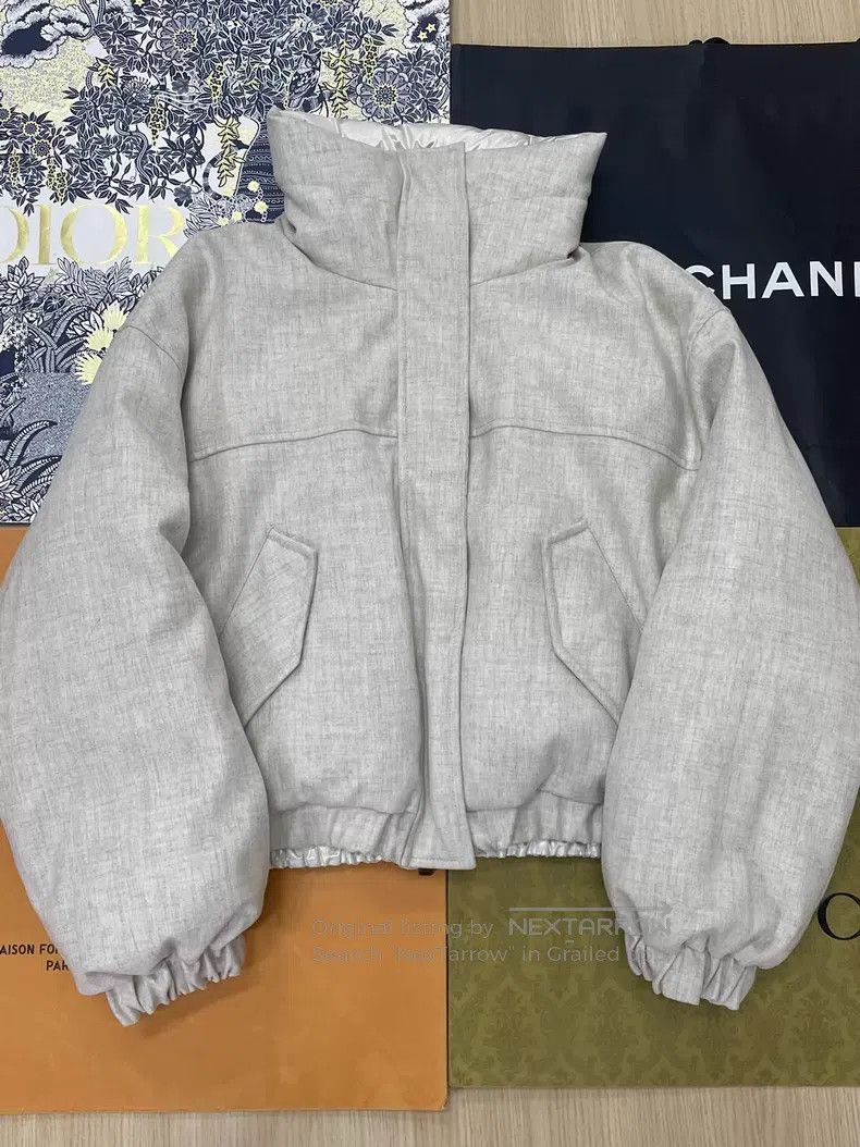 Brunello Cucinelli Brunello Cucinelli Beige Shiny Fabric Double-faced Down Ja Size XS / US 0-2 / IT 36-38 - 1 Thumbnail