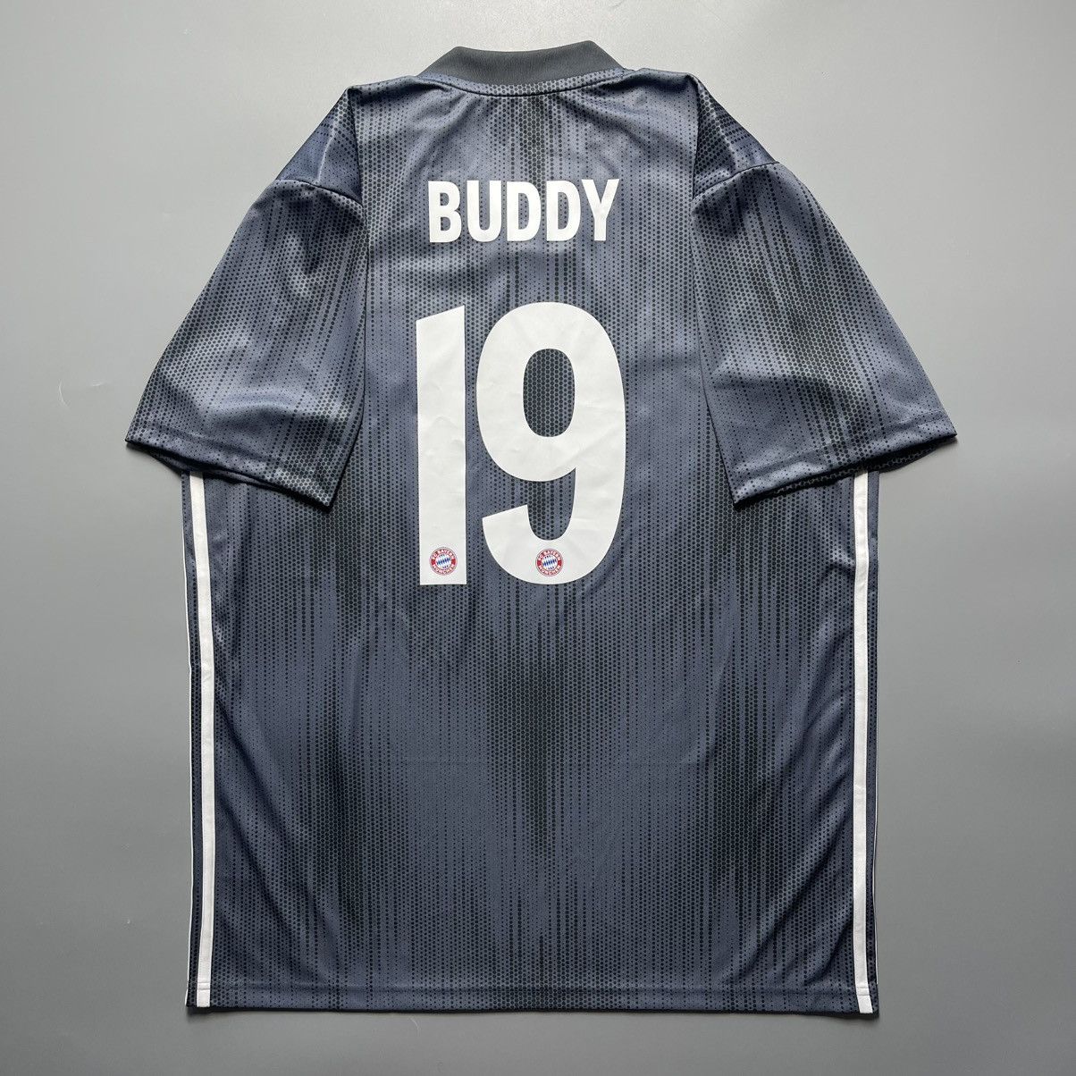 Adidas BAYERN ADIDAS 2018/2019 FOOTBALL SOCCER THIRD JERSEY Size US L / EU 52-54 / 3 - 7 Thumbnail