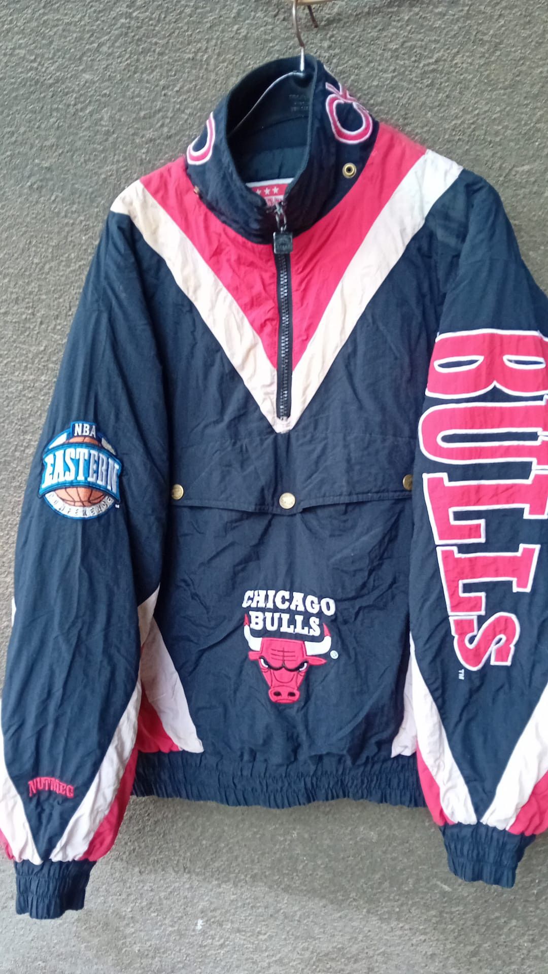 NBA × Nutmeg Chicago Bulls NBA Jacket Nutmeg Vintage Pullover Embroidered Size US L / EU 52-54 / 3 - 2 Thumbnail