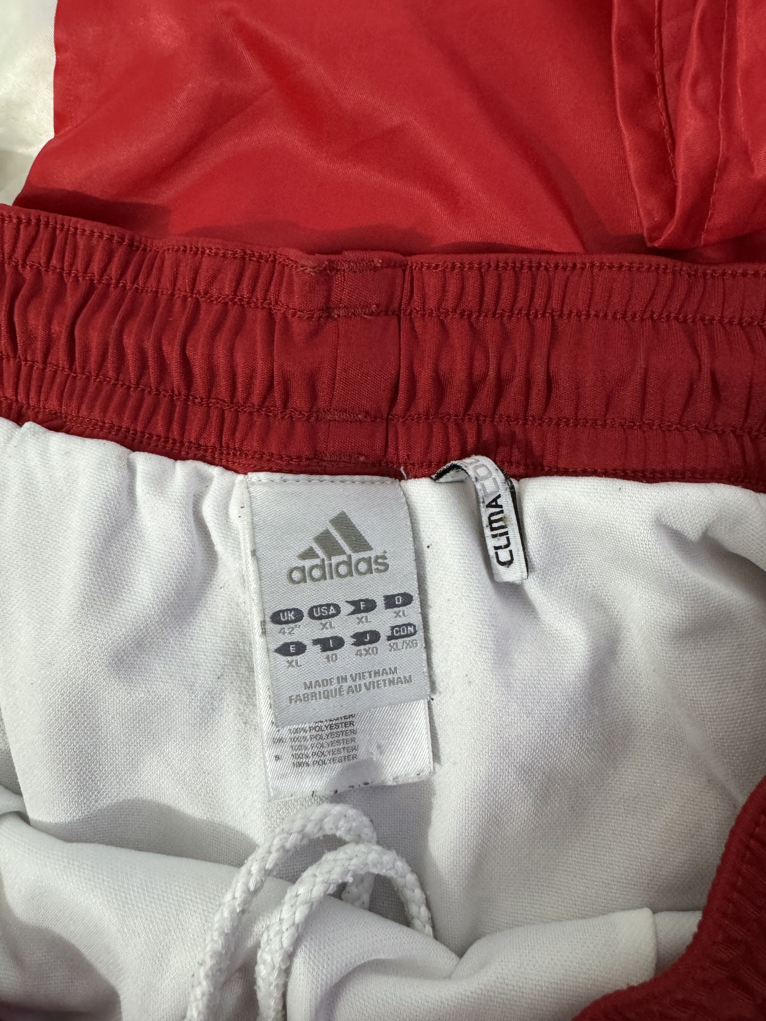 Adidas Denmark 2009 2010 Home Soccer Shorts Football #10 Size XL Size US 38 / EU 54 - 6 Thumbnail