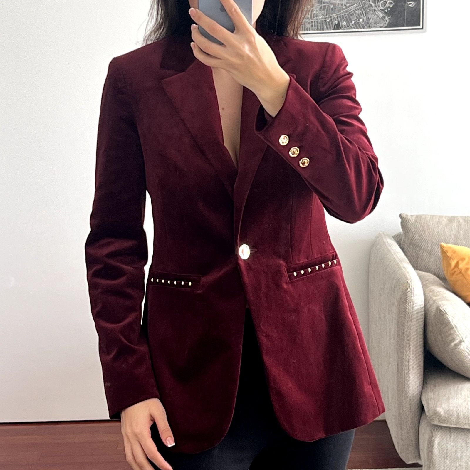 Elie Tahari Elie Tahari Single Button Velvet Blazer size 2 Burgundy New Size XS / US 0-2 / IT 36-38 - 2 Thumbnail