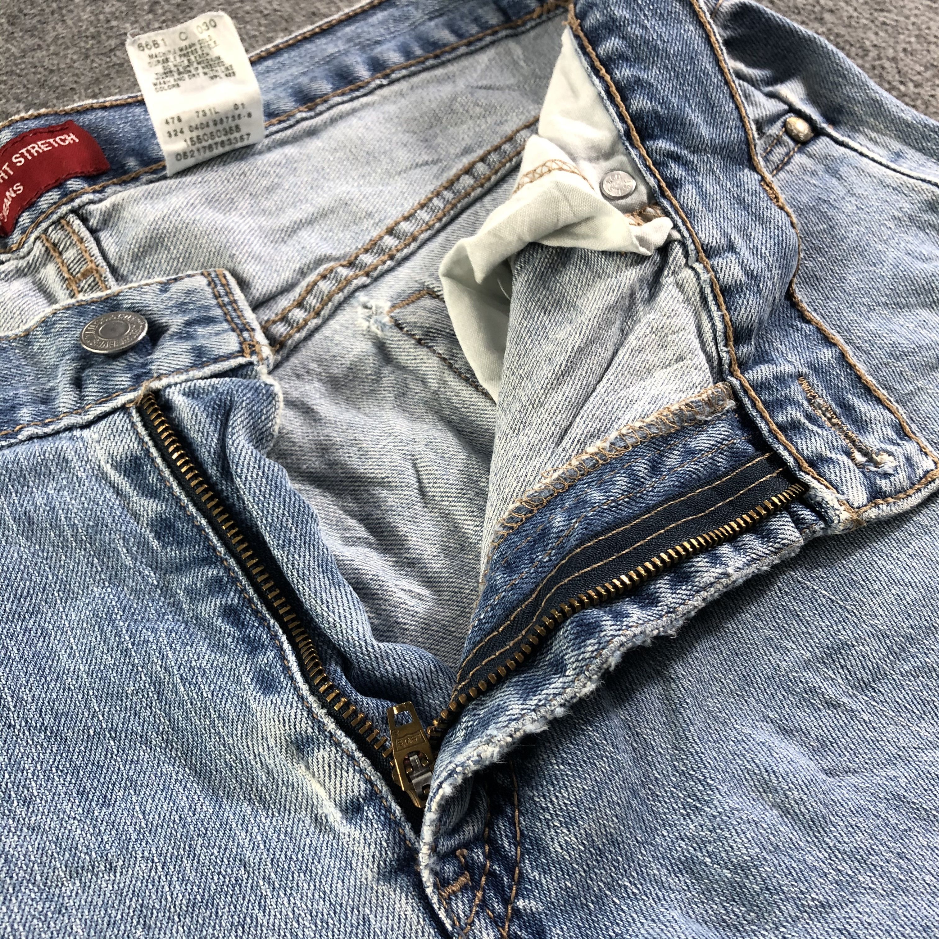 Levi's Vintage 90s Blue Wash Levis 505 Jeans-J3147 Size US 37 - 9 Thumbnail