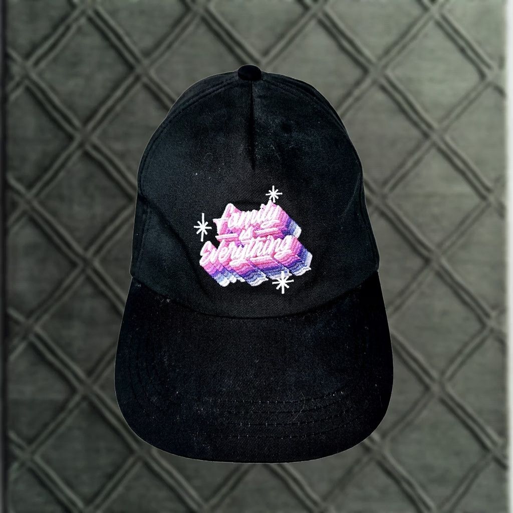 Bell Taco Bell Hat Adult Black Canvas SnapBack Embroidered Family Is Everything Used Snapback Hat Mens Black Taco Bell Logo Classic 90s? Size ONE SIZE - 1 Thumbnail