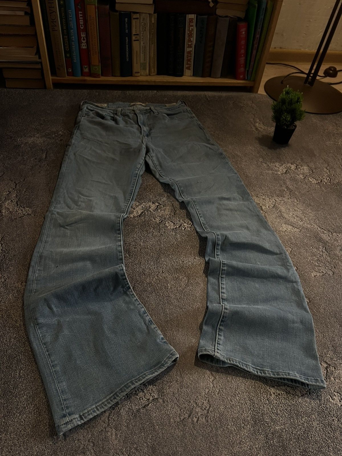 Vintage RARE Flared Vintage Levis / Y2K Light Glamour Style 90s Size US 30 / EU 46 - 1 Thumbnail