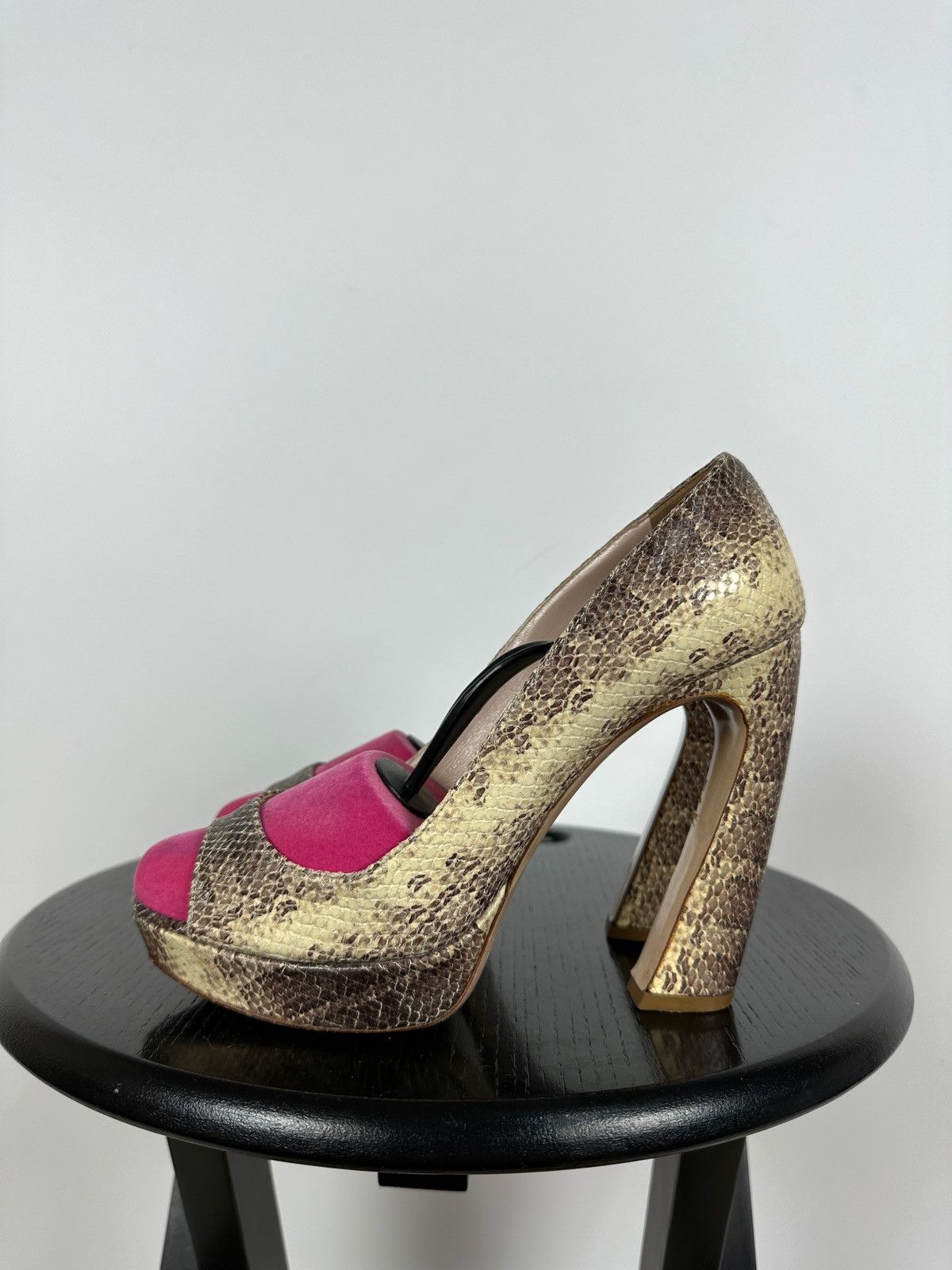 Miu Miu Miu Miu Snake Leather Platform Pumps Heel Size US 7 / IT 37 - 1 Thumbnail