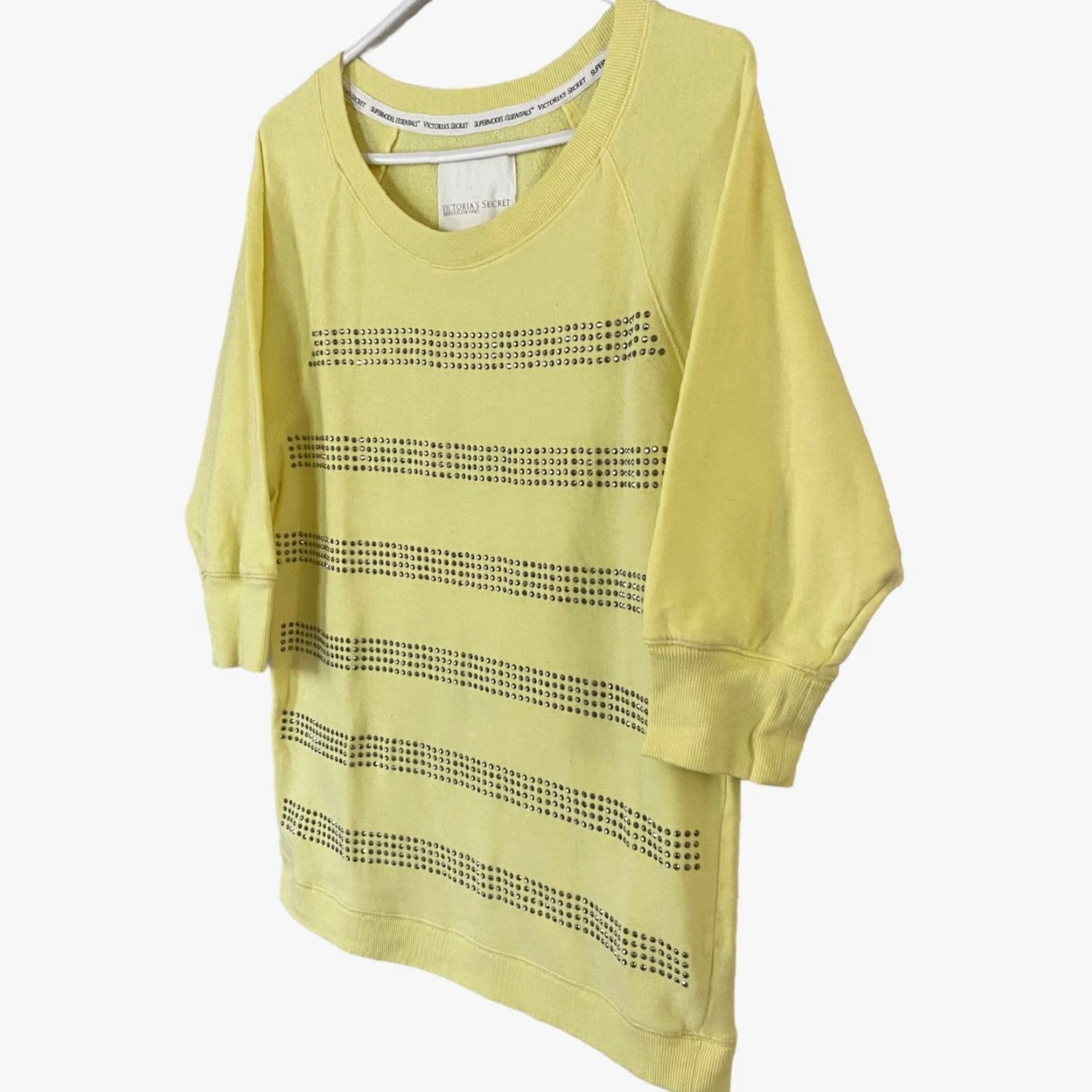 Victoria's Secret Viktoria's Secret Supermodel Sweatshirt Rhinestone Yellow Womens Small 3/4 Sleeve Sweatshirt Ladies Small Yellow Rhinestone Pullover 3/4 Sleeve Size S / US 4 / IT 40 - 2 Thumbnail
