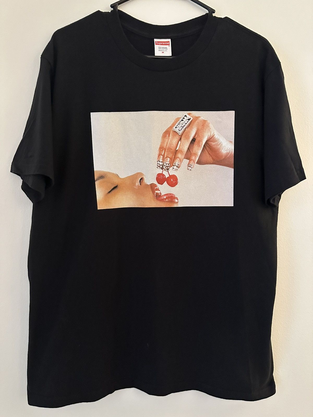 Supreme Supreme Cherries Tee Size US M / EU 48-50 / 2 - 1 Thumbnail