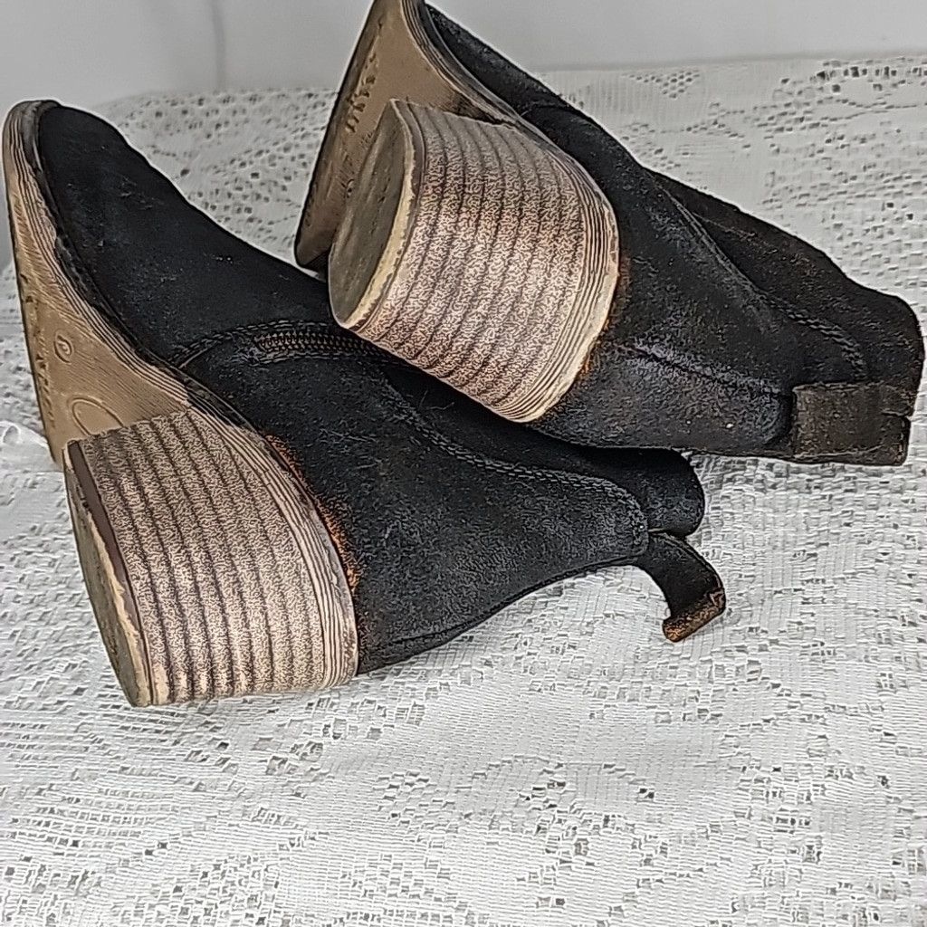 The Unbranded Brand Vepose black suede leather heeled ankle boots booties sz 8 Size US 8 / IT 38 - 6 Thumbnail