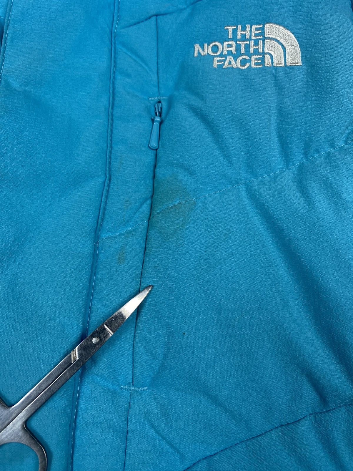 The North Face The North Face 550 Puffer Jacket Blue Fill Hooded Snow Ski Size M / US 6-8 / IT 42-44 - 7 Thumbnail