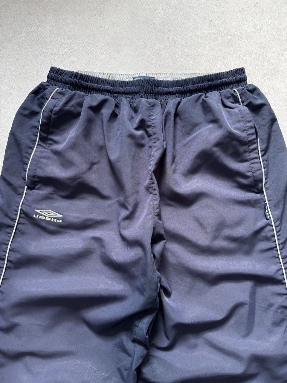 Umbro Umbro Vintage Y2k Baggy Nylon Sweatpants Big Logo Parachute Size US 34 / EU 50 - 4 Thumbnail