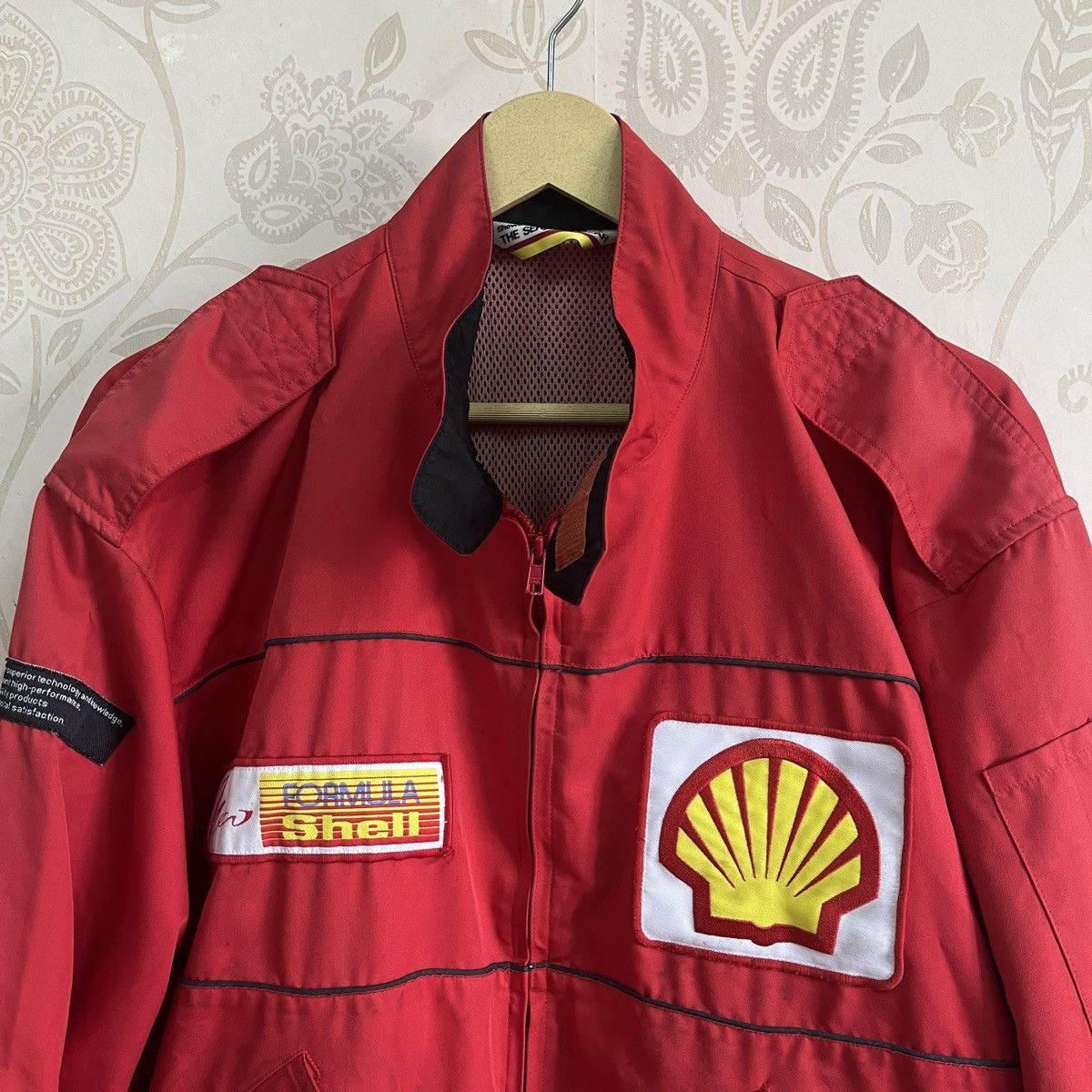 Formula 1 Vintage Japan Formula 1 Shell Workers Dirty Bomber Jacket Size US XL / EU 56 / 4 - 16 Thumbnail