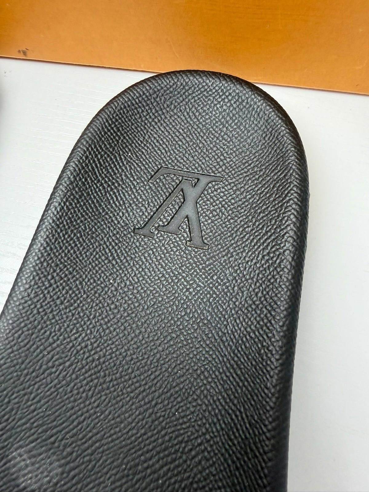 Louis Vuitton Louis Vuitton Waterfront Mule Monogram SZ 11 Defected Size US 11 / EU 44 - 3 Thumbnail