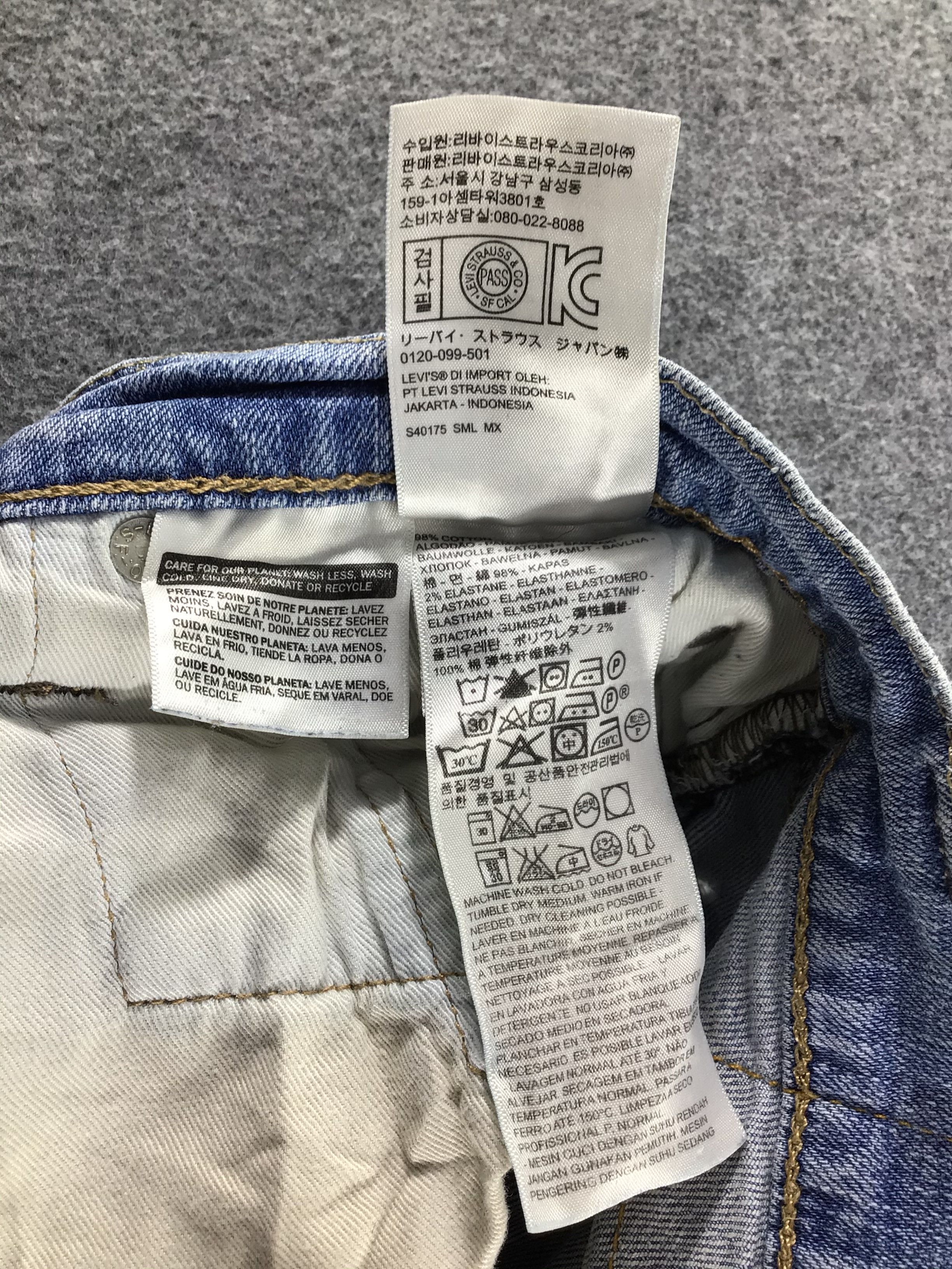Levi's Vintage Light Wash Levis 514 Jeans-J468 Size US 35 - 11 Thumbnail