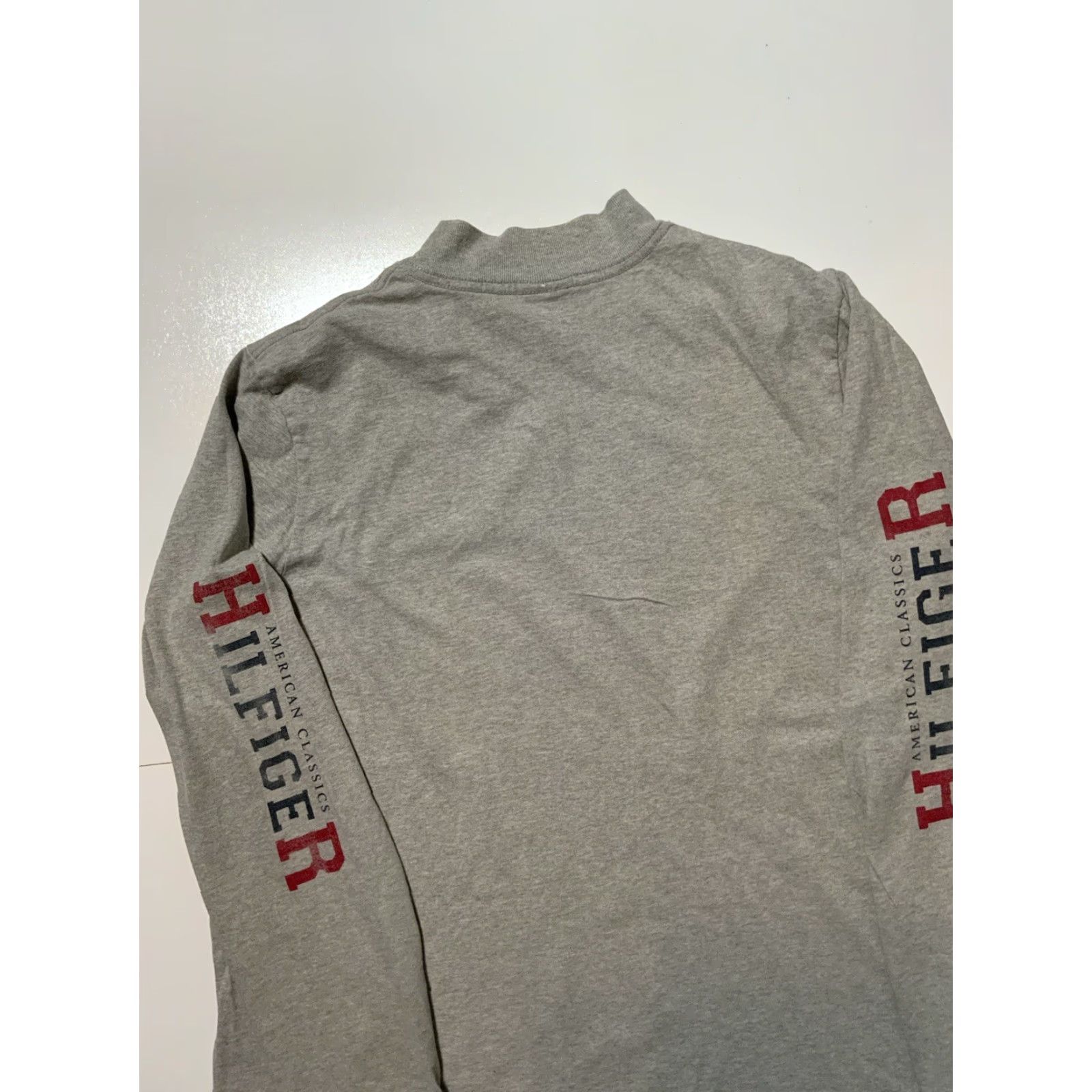 Tommy Hilfiger VINTAGE Tommy Hilfiger American Classics Mock Neck USA Made L/S T-Shirt XL Gray 90s Mens Shirt Size US XL / EU 56 / 4 - 4 Thumbnail