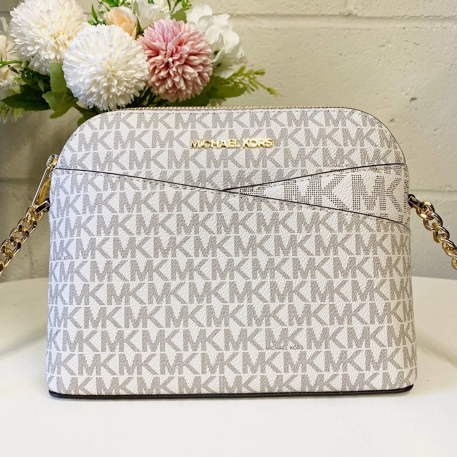 Michael Kors Michael Kors 35F1GTVC6B Jet Set Travel Medium Logo Dome Bag Size ONE SIZE - 2 Thumbnail