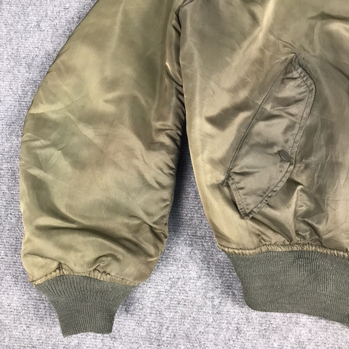 Avirex AVIREX MA-1 VF-117 PRIVATEERS SUN FADED BOMBER JACKET Size US L / EU 52-54 / 3 - 6 Thumbnail