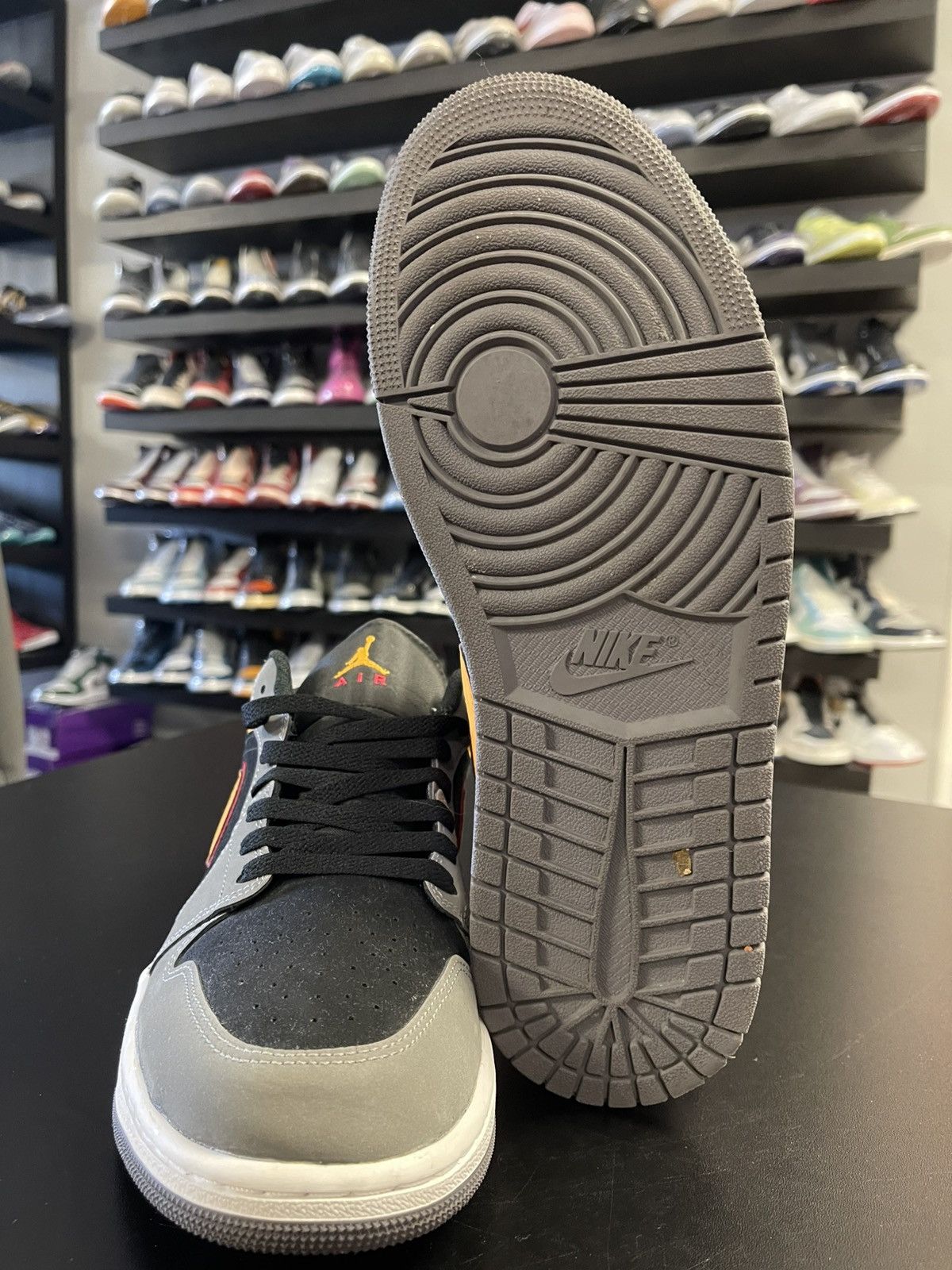 Jordan Brand Size 10 - Jordan 1 Low Light Graphite Vivid Orange Size US 10 / EU 43 - 9 Thumbnail