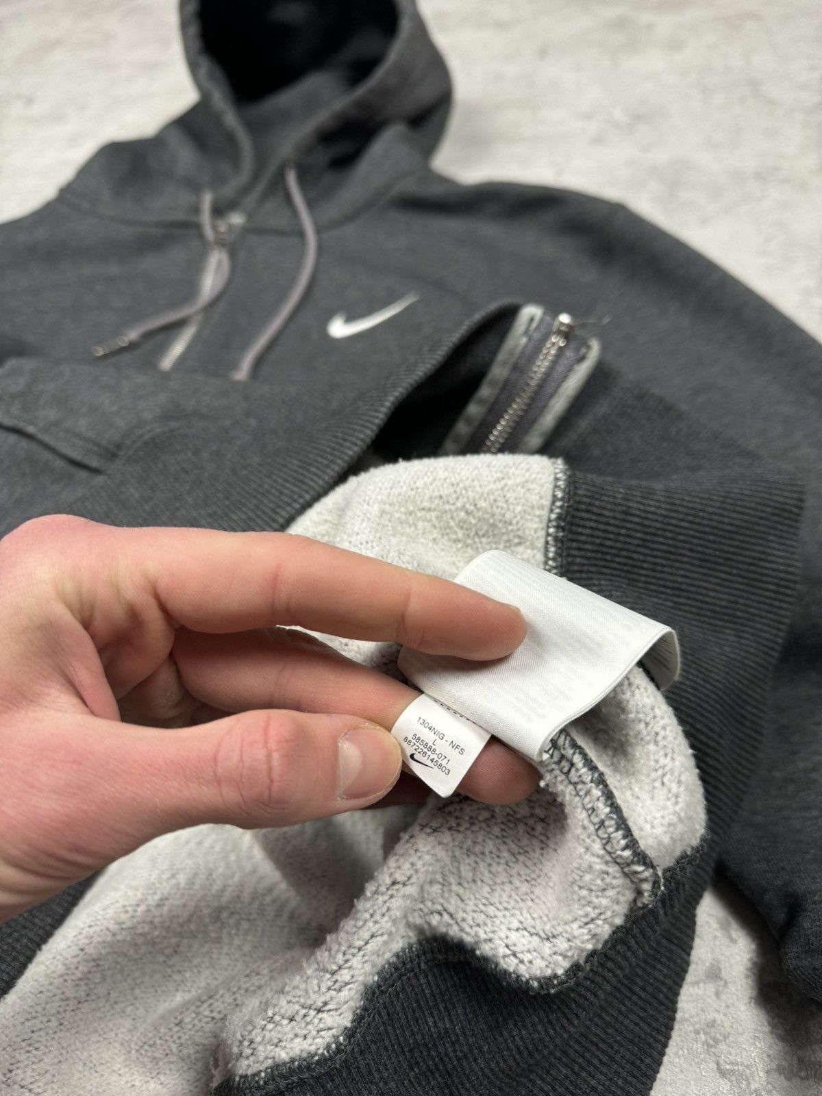 Nike Vintage Nike Y2K Gray Zip Hoodie Size L Size US L / EU 52-54 / 3 - 13 Thumbnail