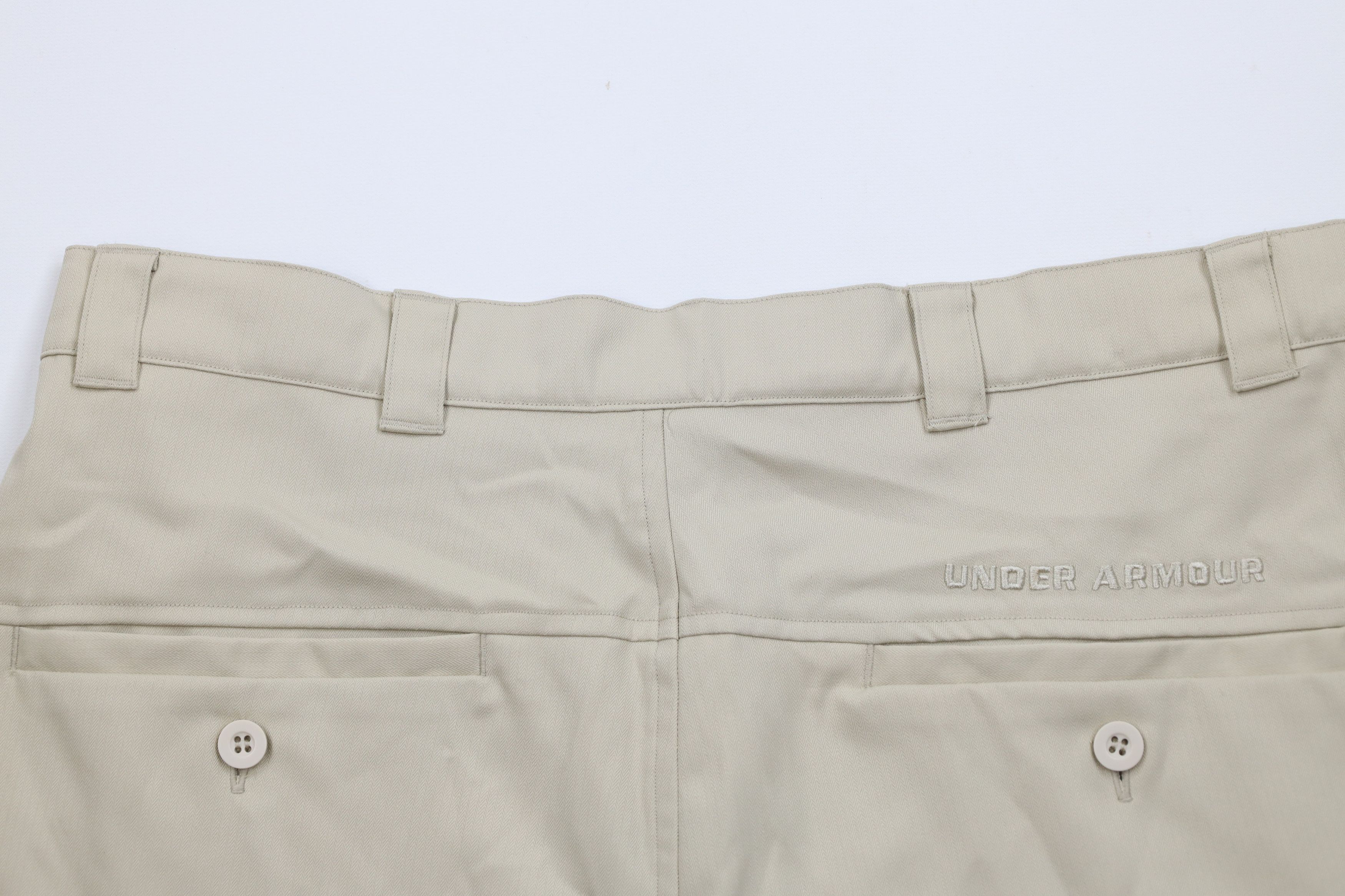Under Armour Deadstock Vintage Y2K 2005 Under Armour Cargo Shorts Beige Size US 34 / EU 50 - 12 Thumbnail