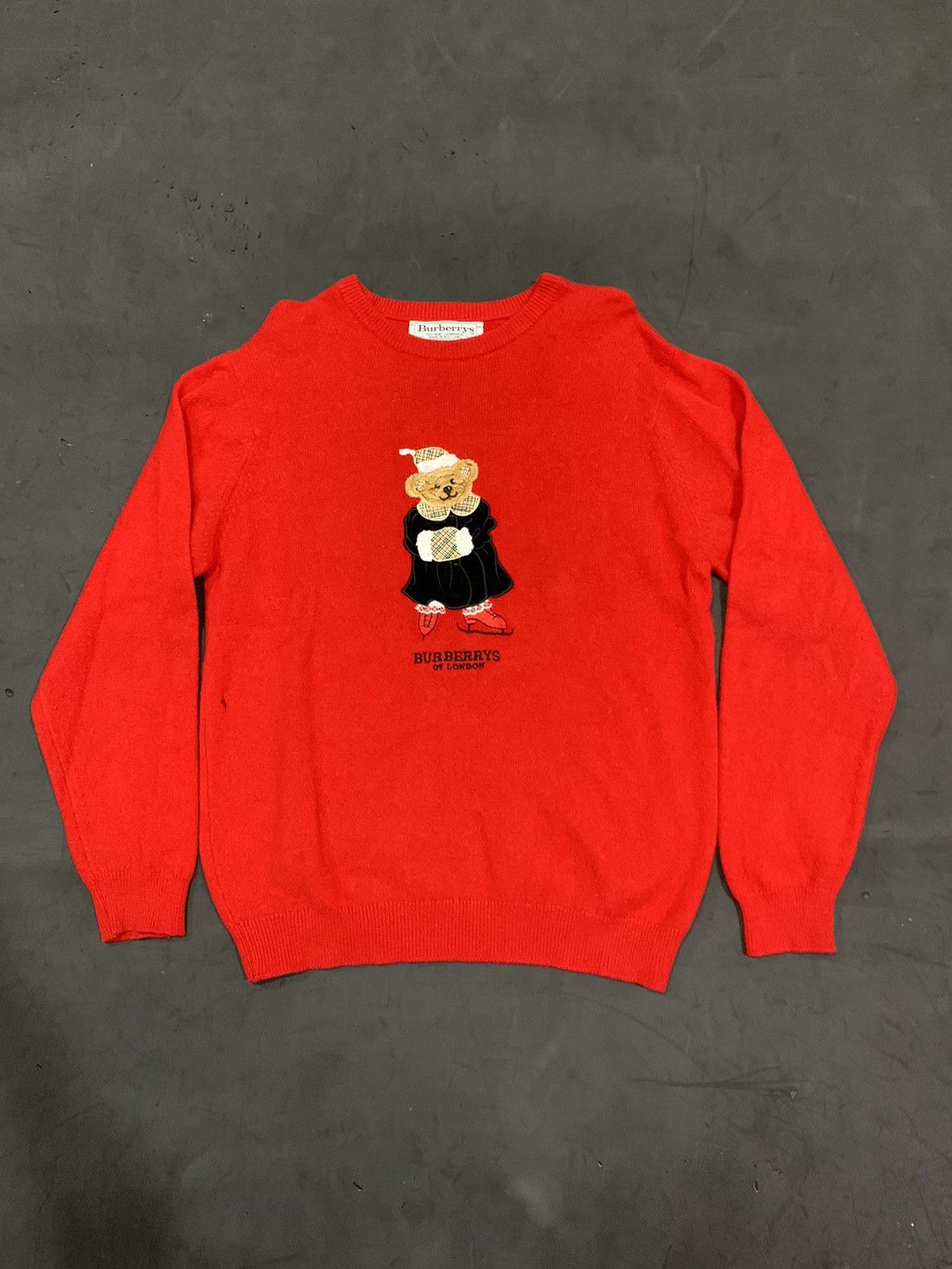 image of Vintage Burberrys Bear Knitwear in Red, Men's (Size Medium)